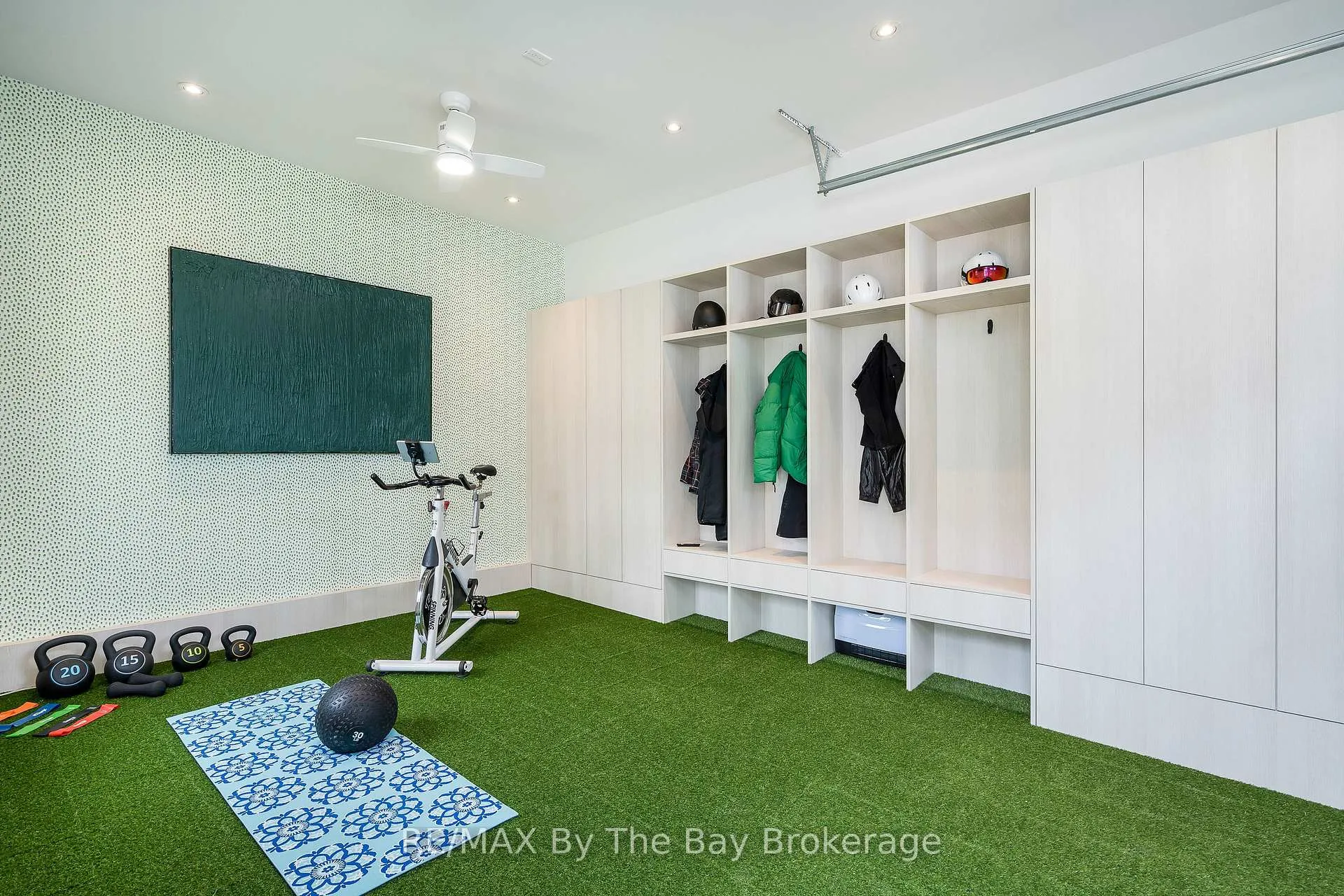 Photo 37 of 113 Black Willow Crescent, Blue Mountains — HOMEH