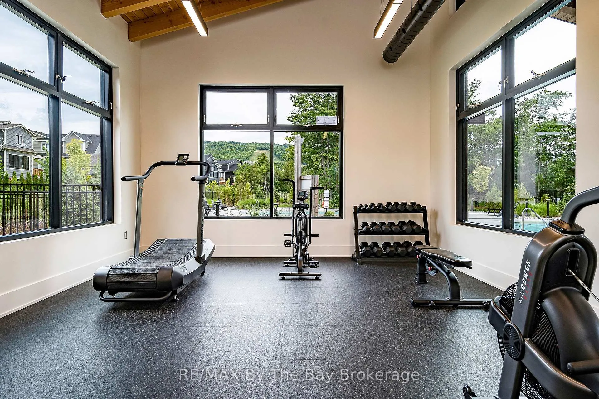 Photo 44 of 113 Black Willow Crescent, Blue Mountains — HOMEH