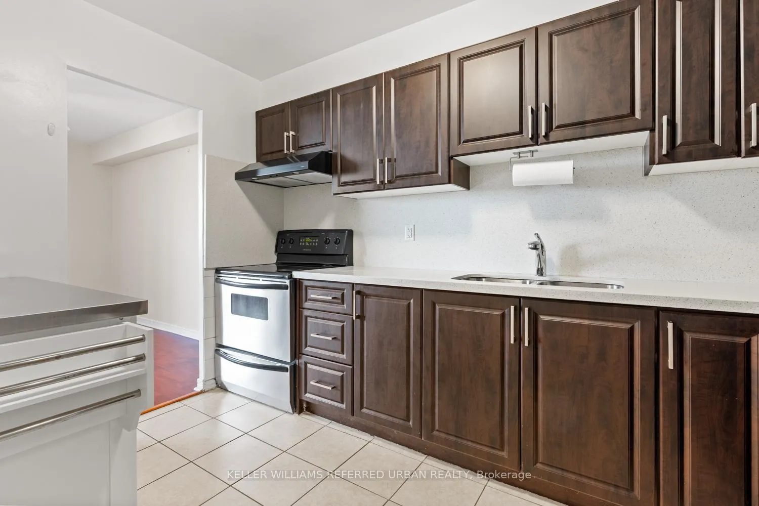 Photo 6 of Unit 903, 5 Massey Square, Toronto, Crescent Town — HOMEH