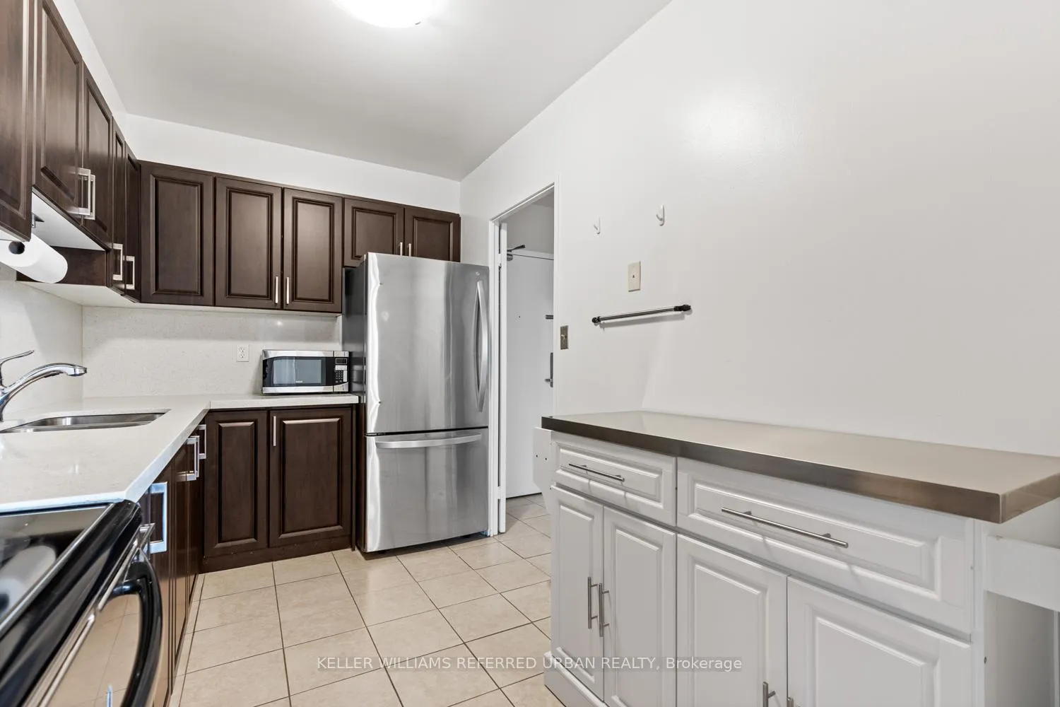 Photo 8 of Unit 903, 5 Massey Square, Toronto, Crescent Town — HOMEH