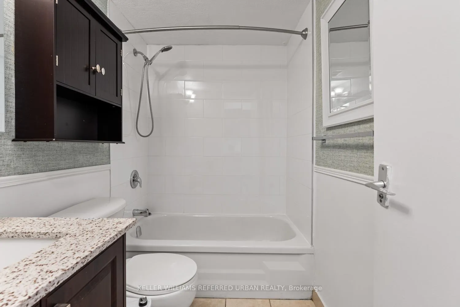 Photo 10 of Unit 903, 5 Massey Square, Toronto, Crescent Town — HOMEH