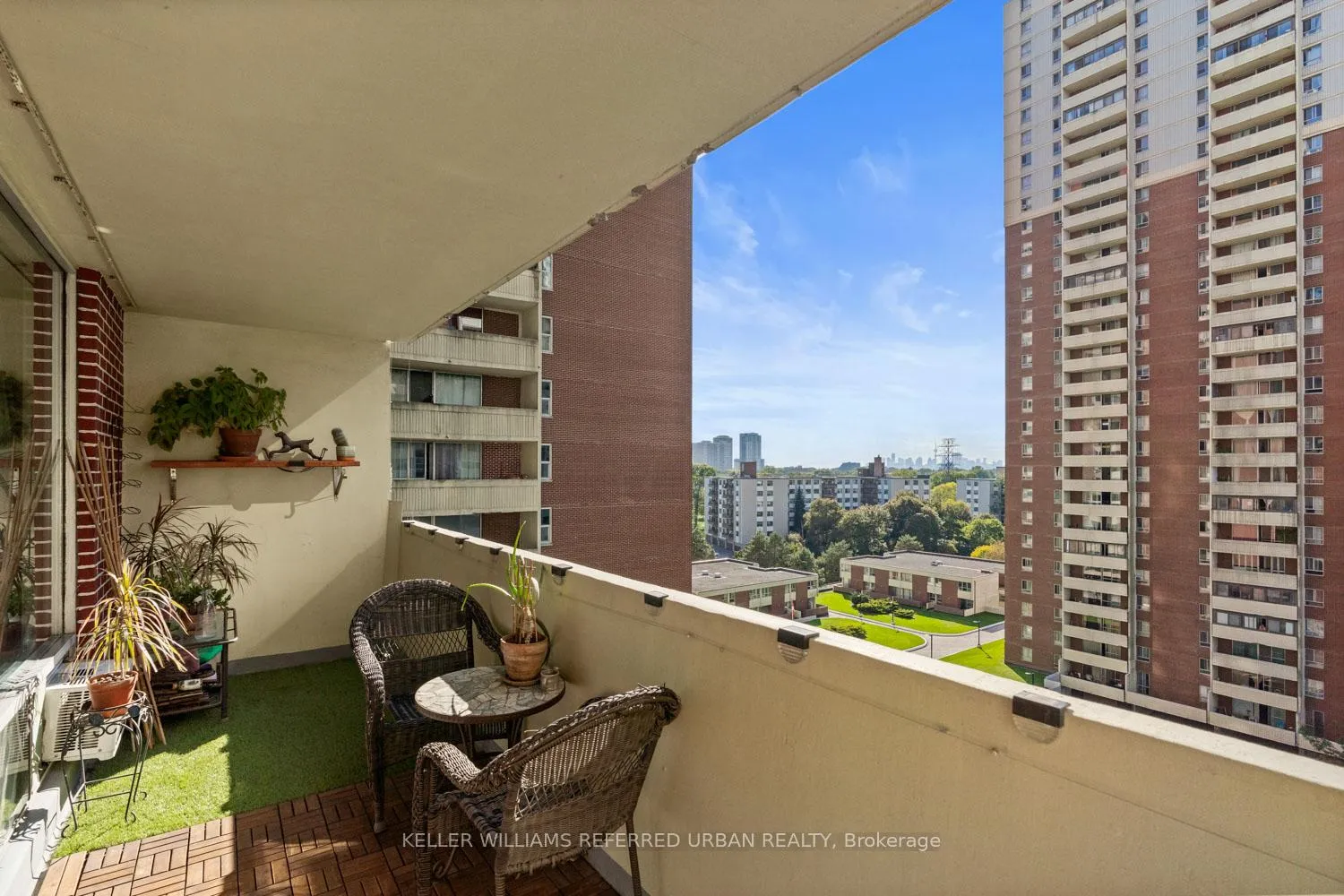 Photo 13 of Unit 903, 5 Massey Square, Toronto, Crescent Town — HOMEH