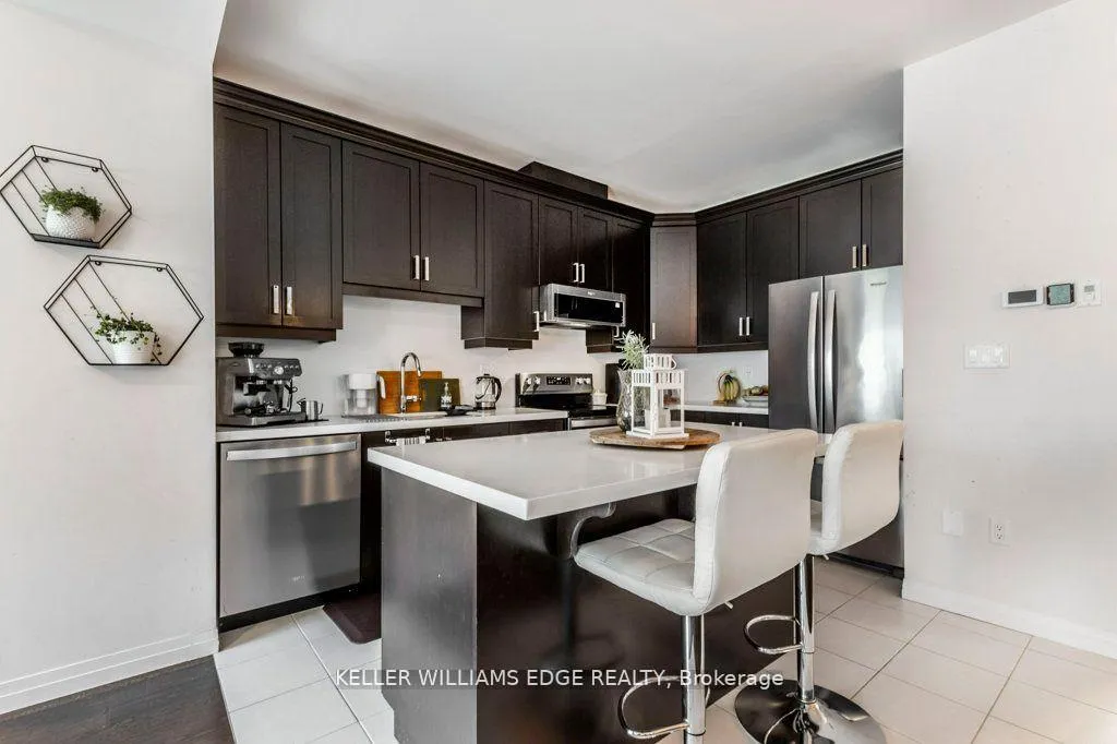 Photo 9 of 5 Greenwich Avenue, Hamilton, Stoney Creek — HOMEH