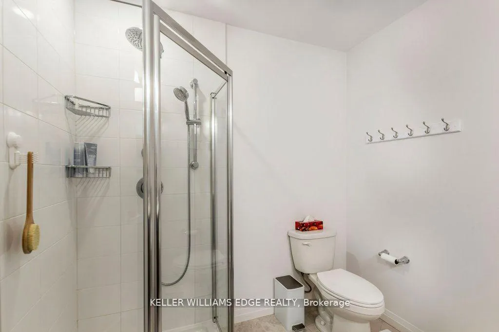 Photo 16 of 5 Greenwich Avenue, Hamilton, Stoney Creek — HOMEH