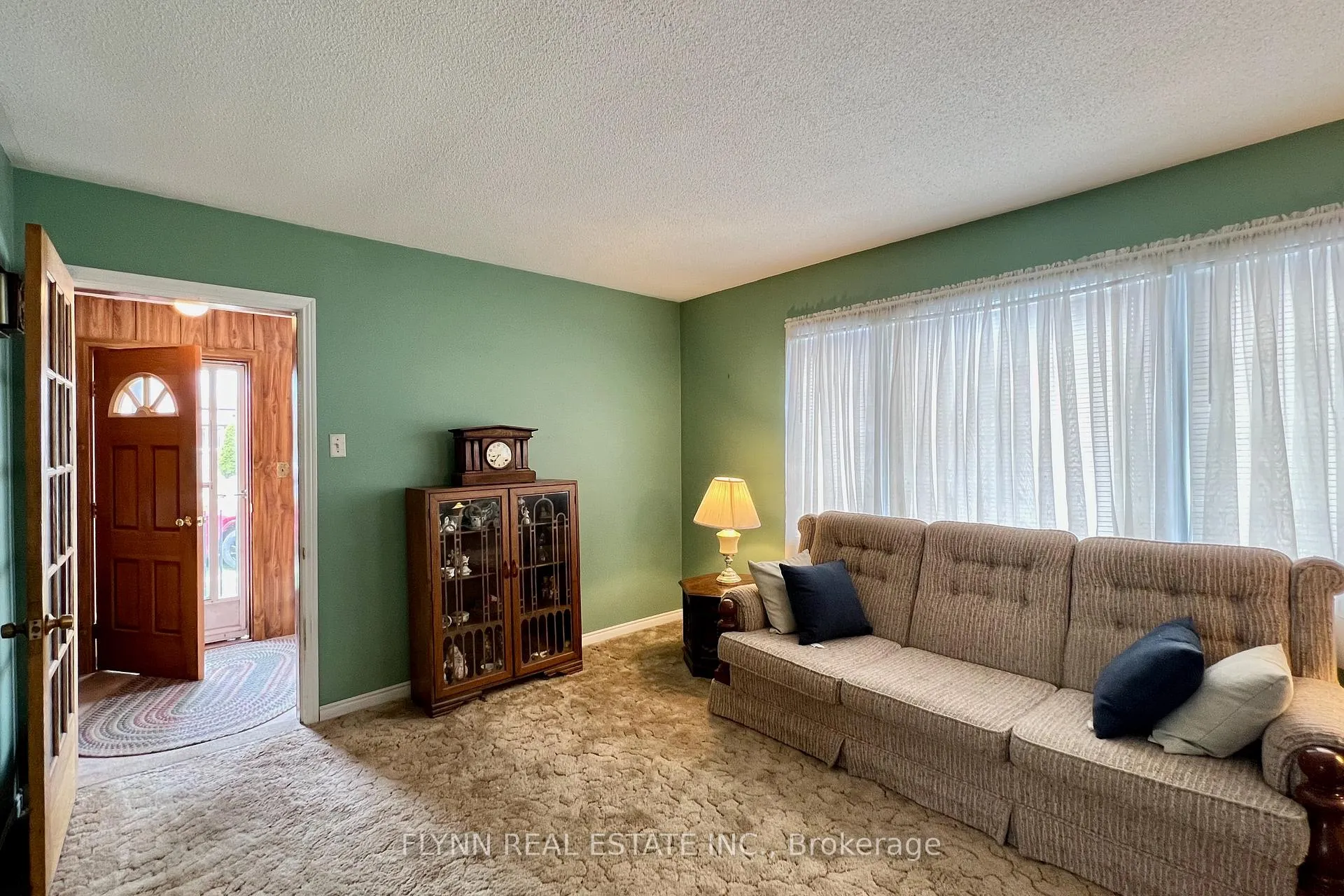 Photo 5 of 6594 Barker Street, Niagara Falls, Dorchester — HOMEH