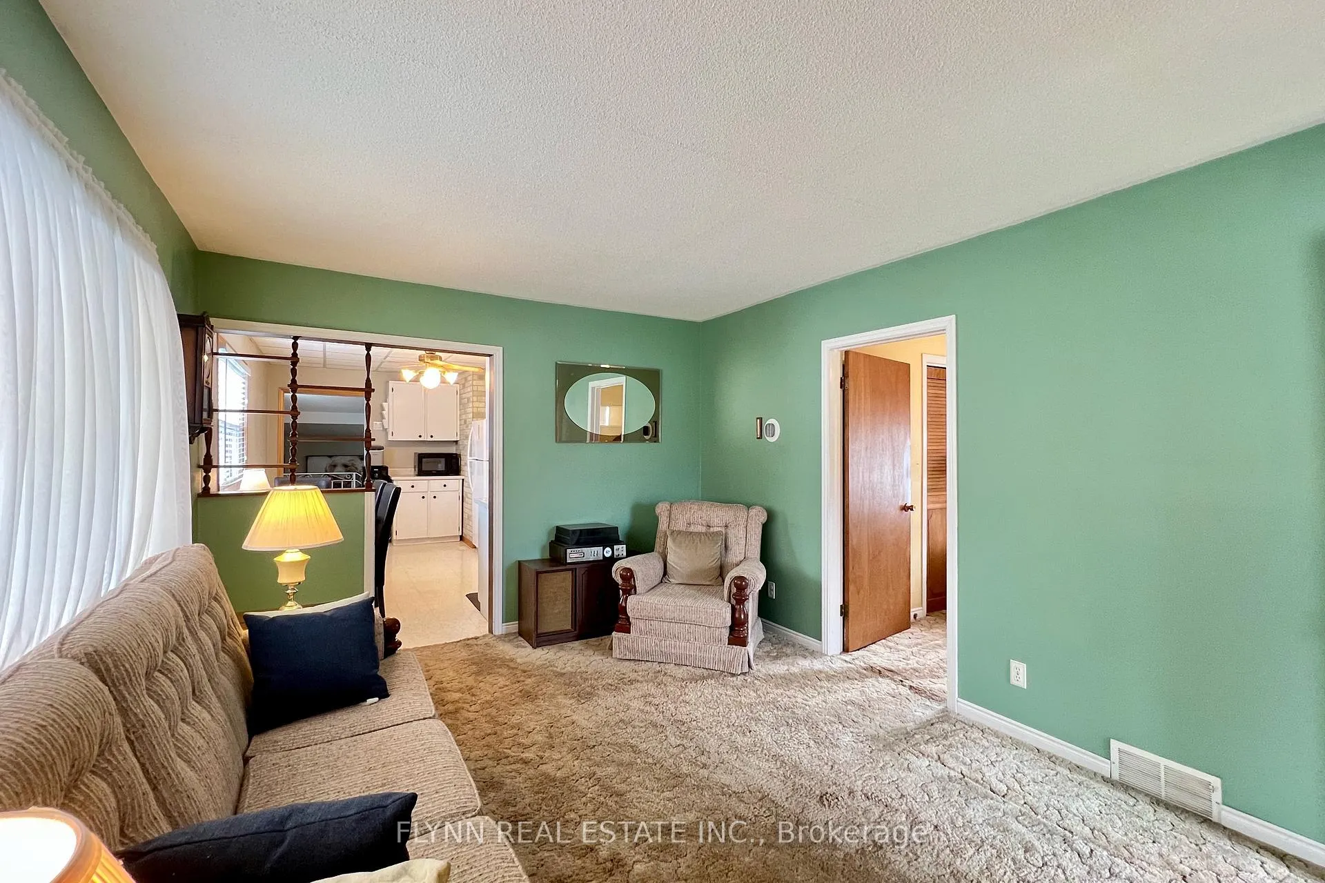 Photo 6 of 6594 Barker Street, Niagara Falls, Dorchester — HOMEH