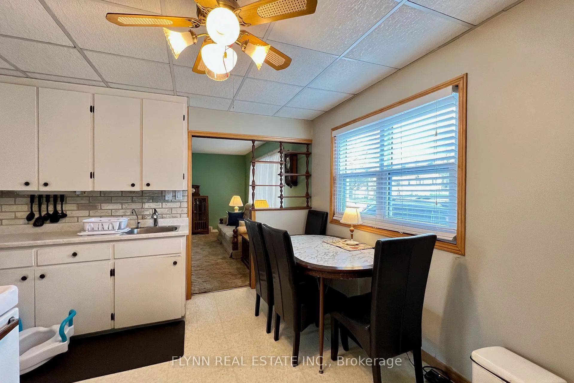 Photo 9 of 6594 Barker Street, Niagara Falls, Dorchester — HOMEH