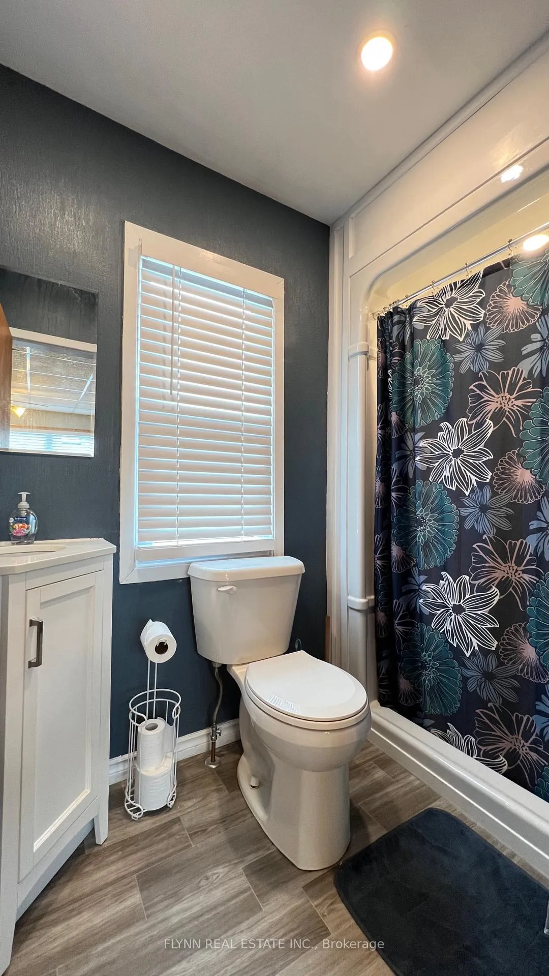Photo 14 of 6594 Barker Street, Niagara Falls, Dorchester — HOMEH