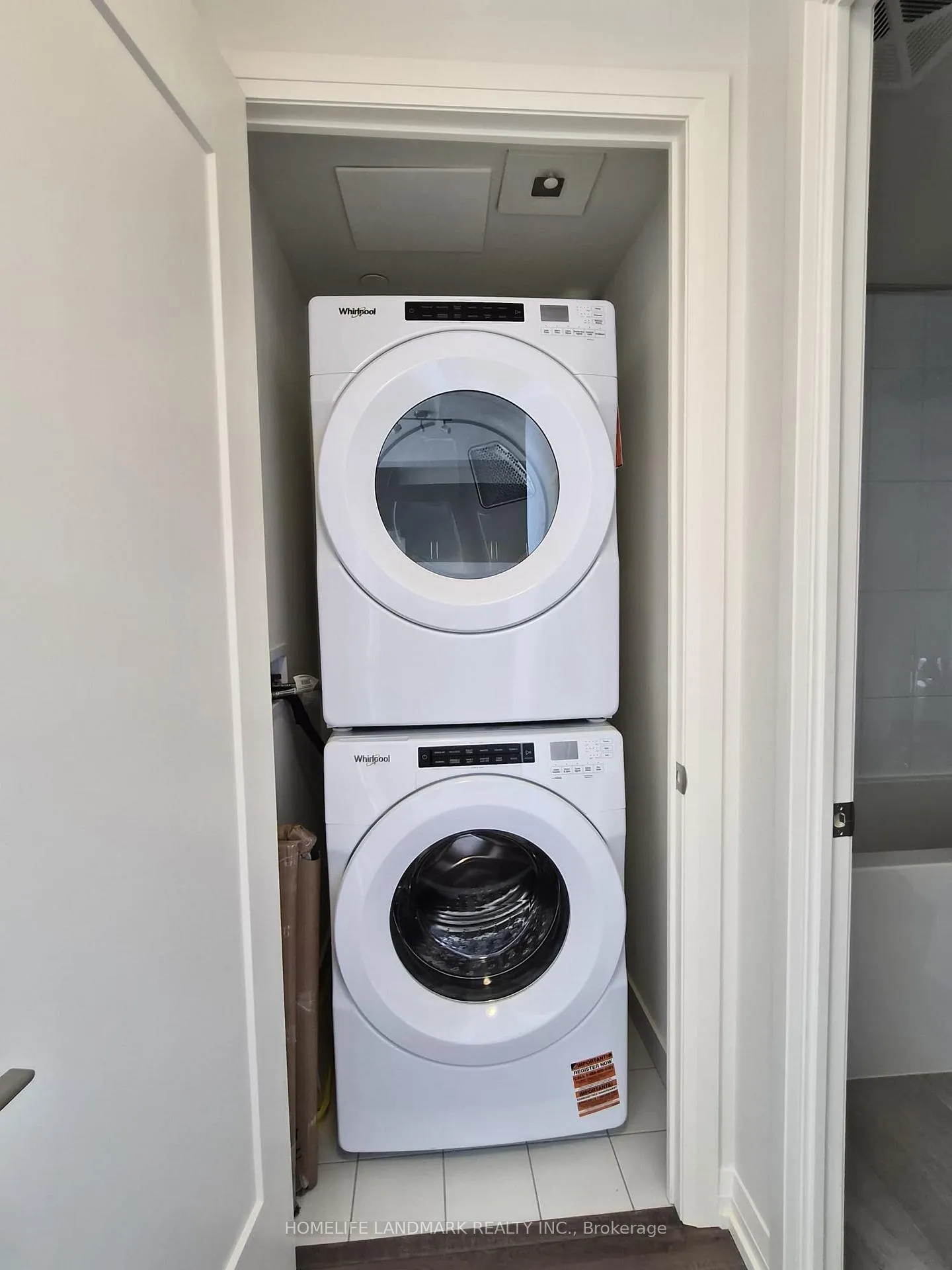 Photo 14 of Unit 1607, 27 Korda Gate, Vaughan, Vellore Village — HOMEH