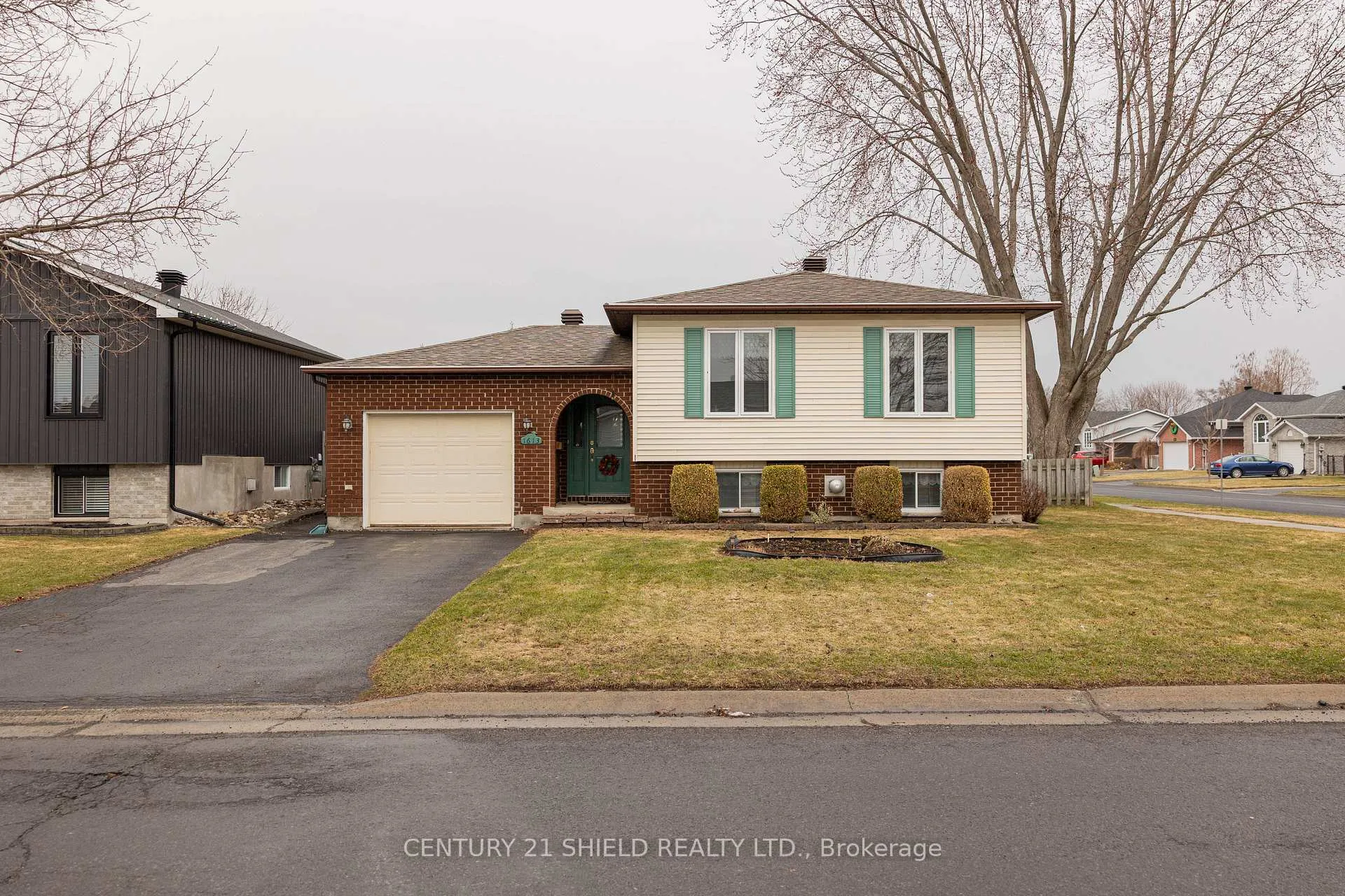 Photo 1 of 1613 Walton Street, Cornwall — HOMEH