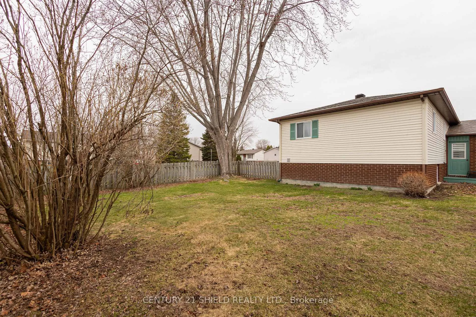 Photo 41 of 1613 Walton Street, Cornwall — HOMEH
