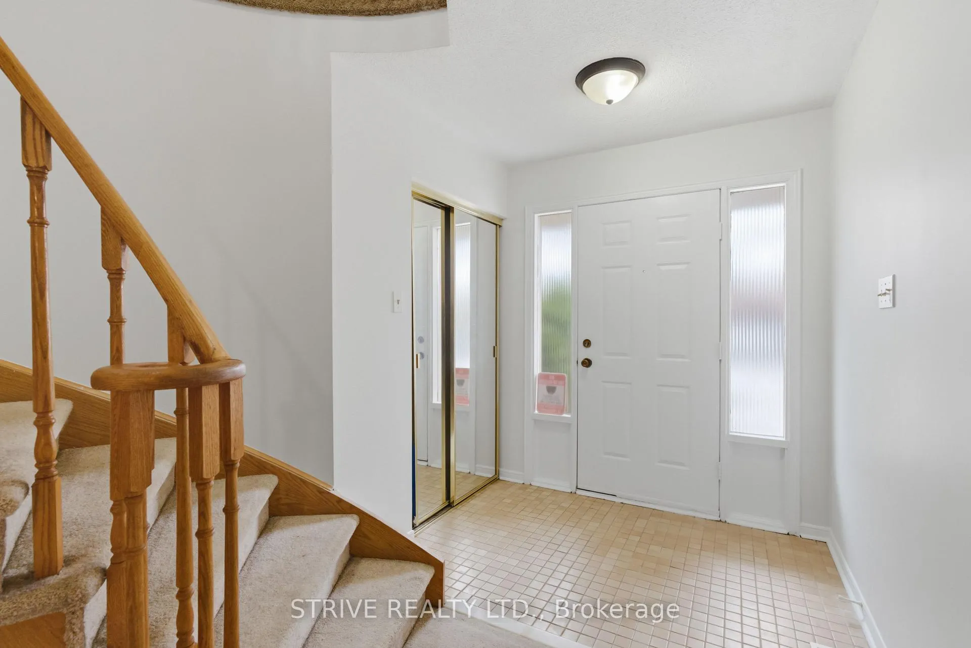 Photo 3 of 13 Brocklesby Crescent, Ajax, Central West — HOMEH
