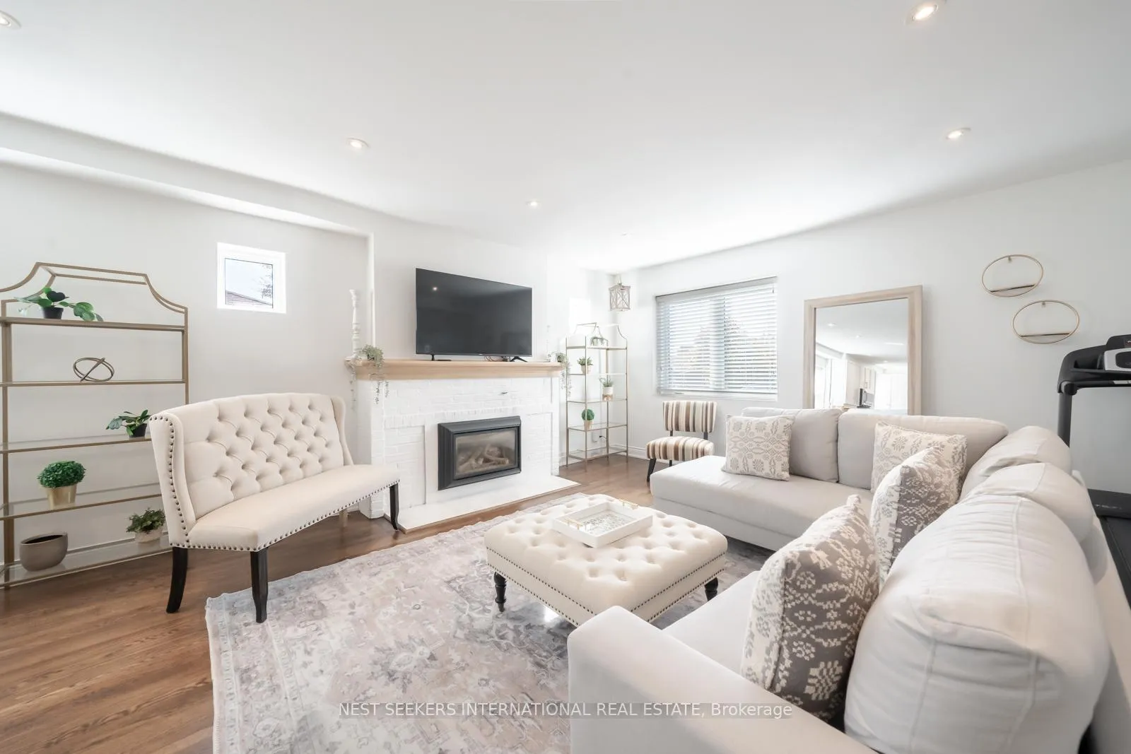 Photo 9 of Unit 3, 963 Avenue Road, Toronto, Yonge-Eglinton — HOMEH