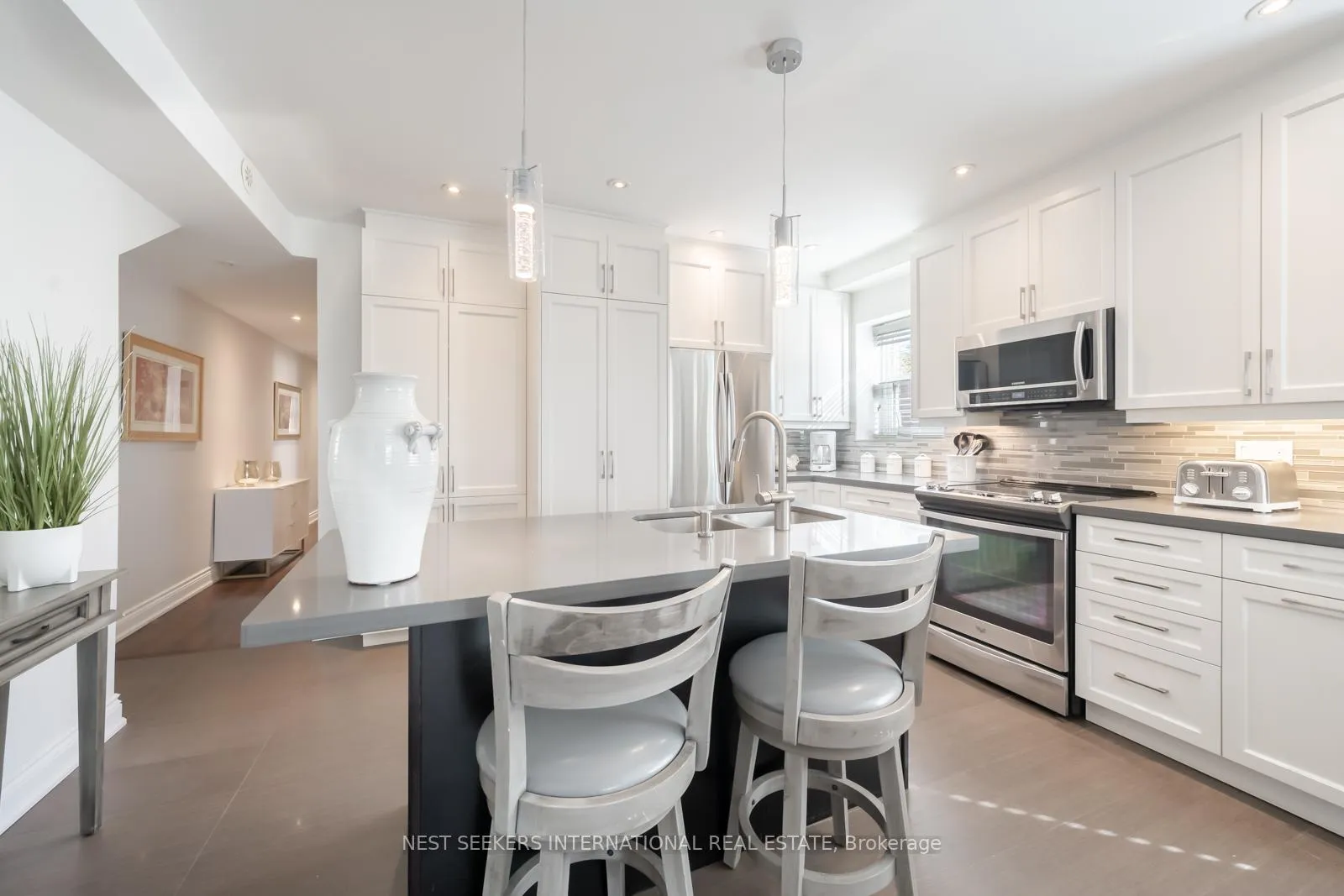 Photo 13 of Unit 3, 963 Avenue Road, Toronto, Yonge-Eglinton — HOMEH