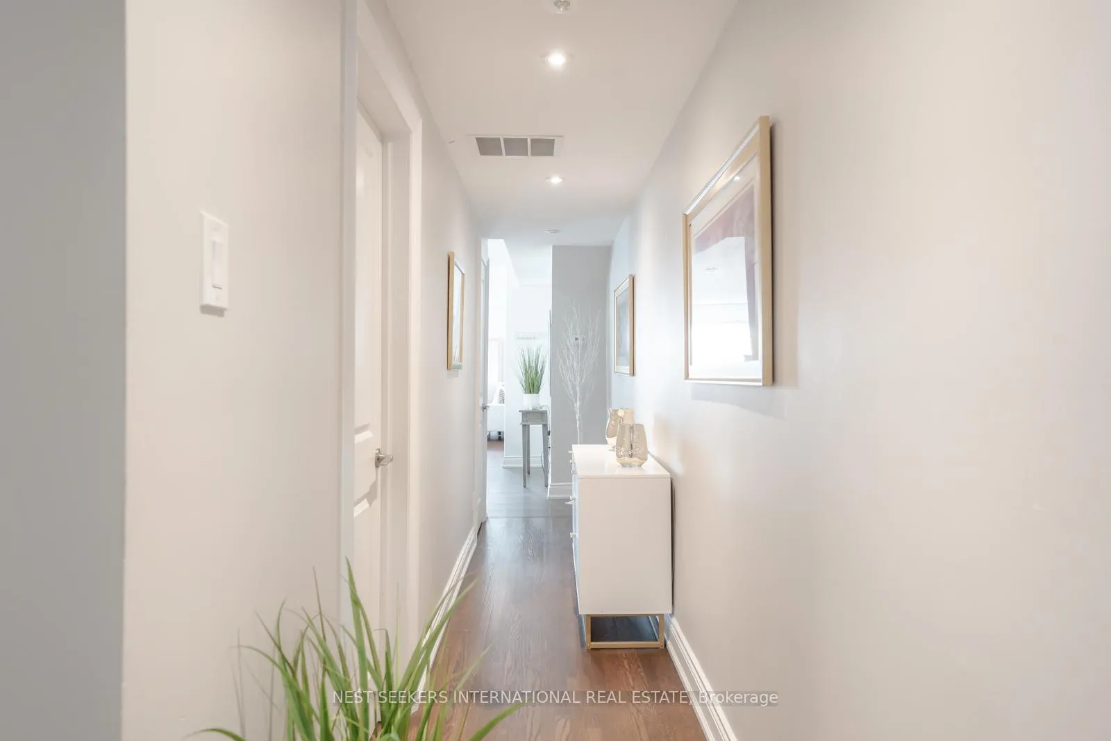 Photo 16 of Unit 3, 963 Avenue Road, Toronto, Yonge-Eglinton — HOMEH