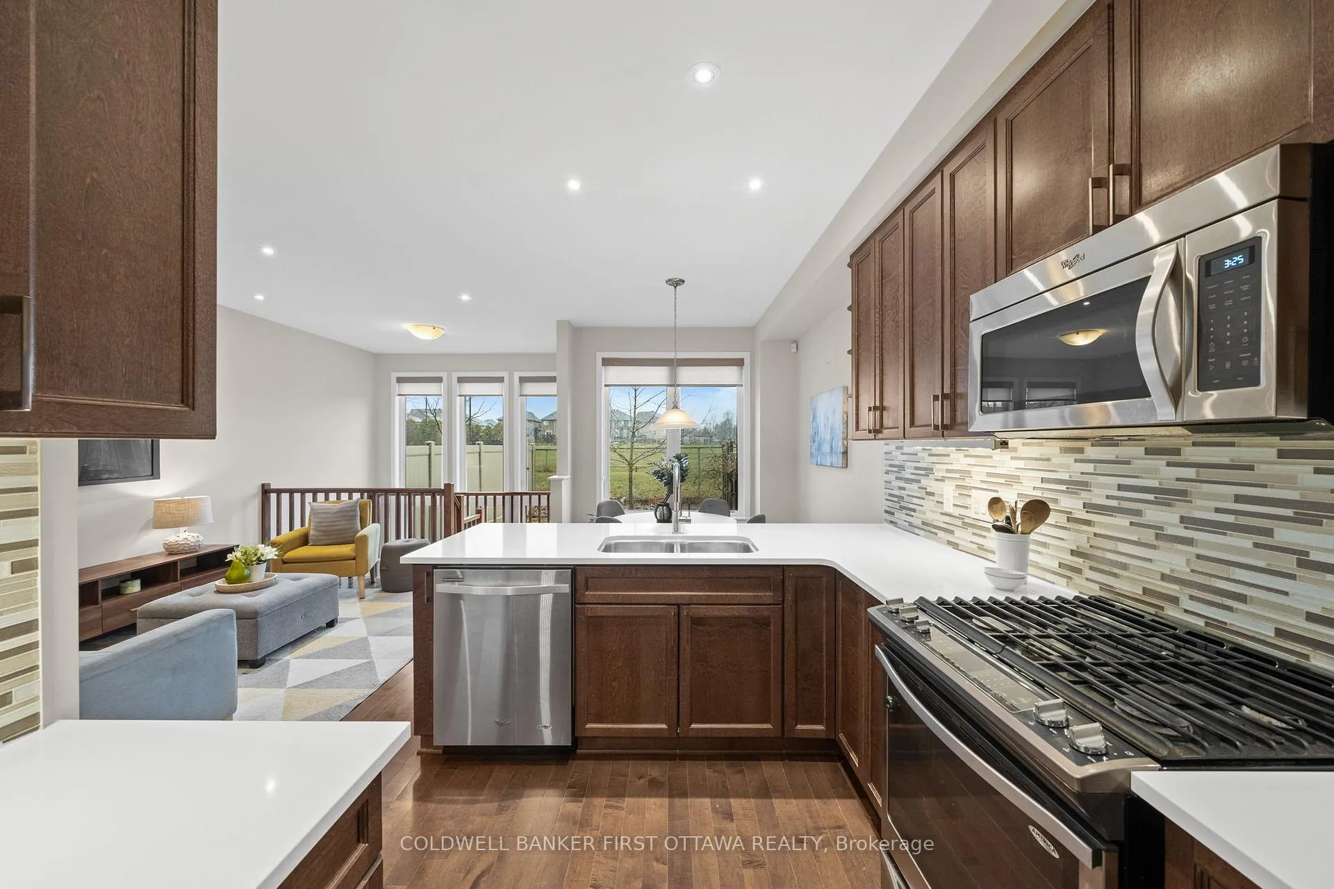Photo 11 of 278 Fergus Crescent, Ottawa, Barrhaven - Cedargrove/Fraserdale — HOMEH