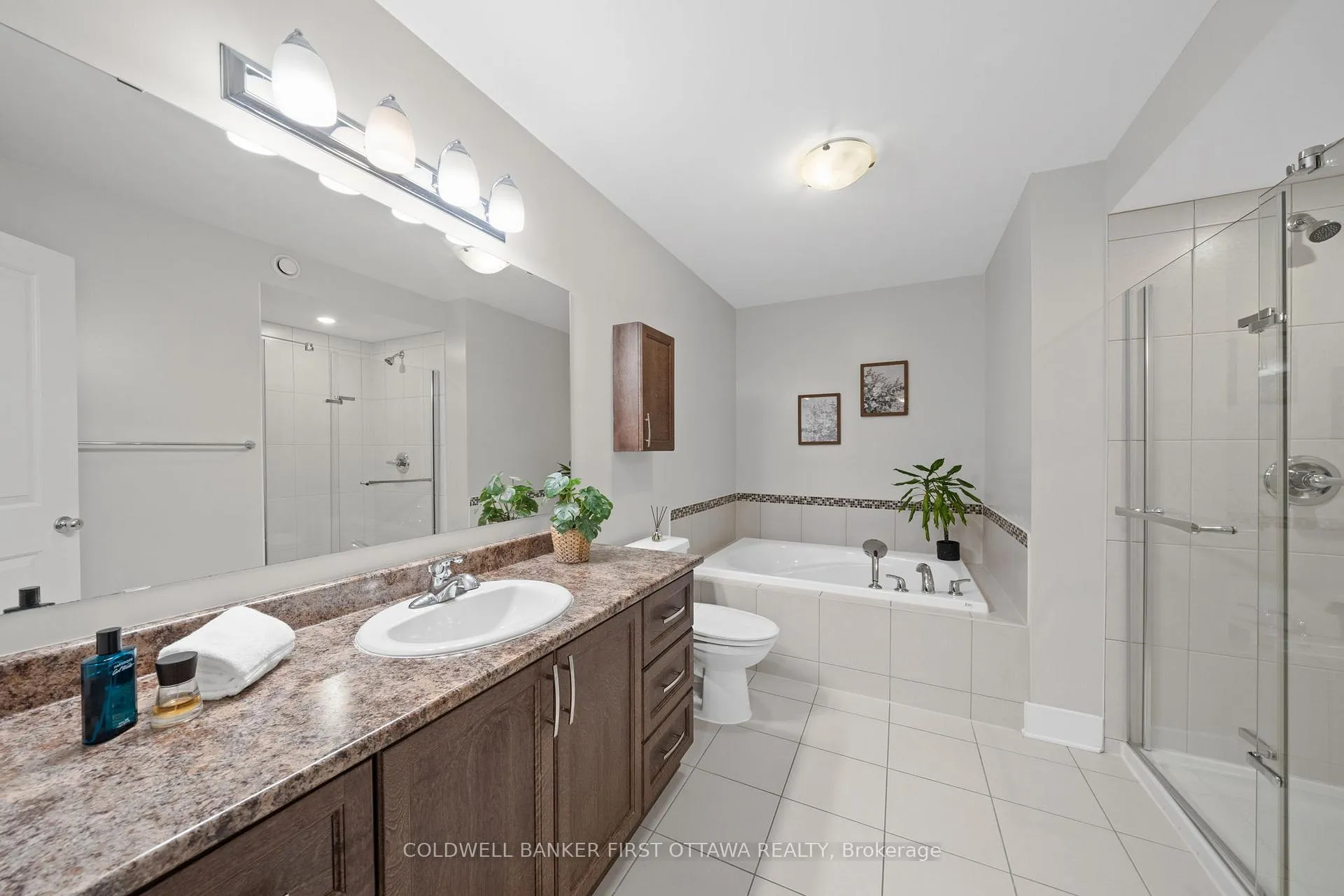 Photo 19 of 278 Fergus Crescent, Ottawa, Barrhaven - Cedargrove/Fraserdale — HOMEH