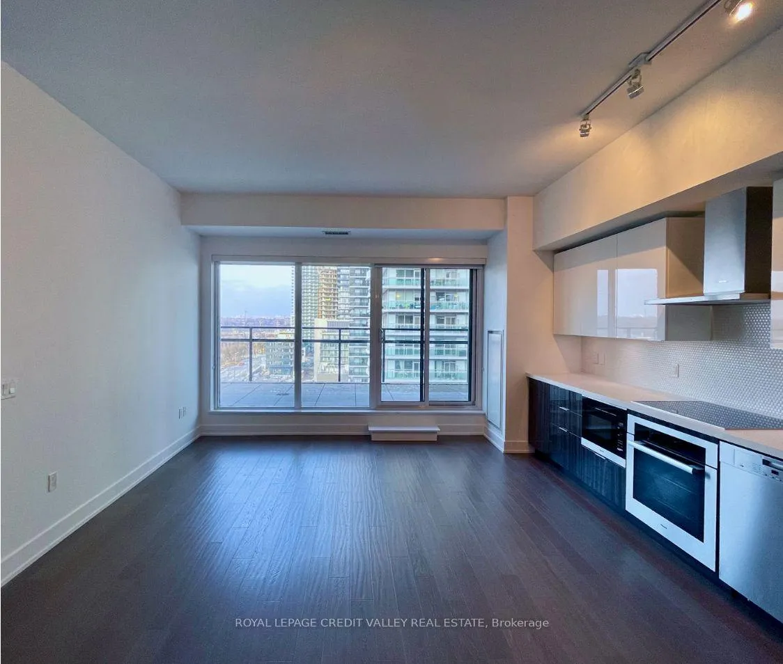 Photo 2 of Unit 1113, 30 Shore Breeze Drive, Etobicoke, Mimico — HOMEH