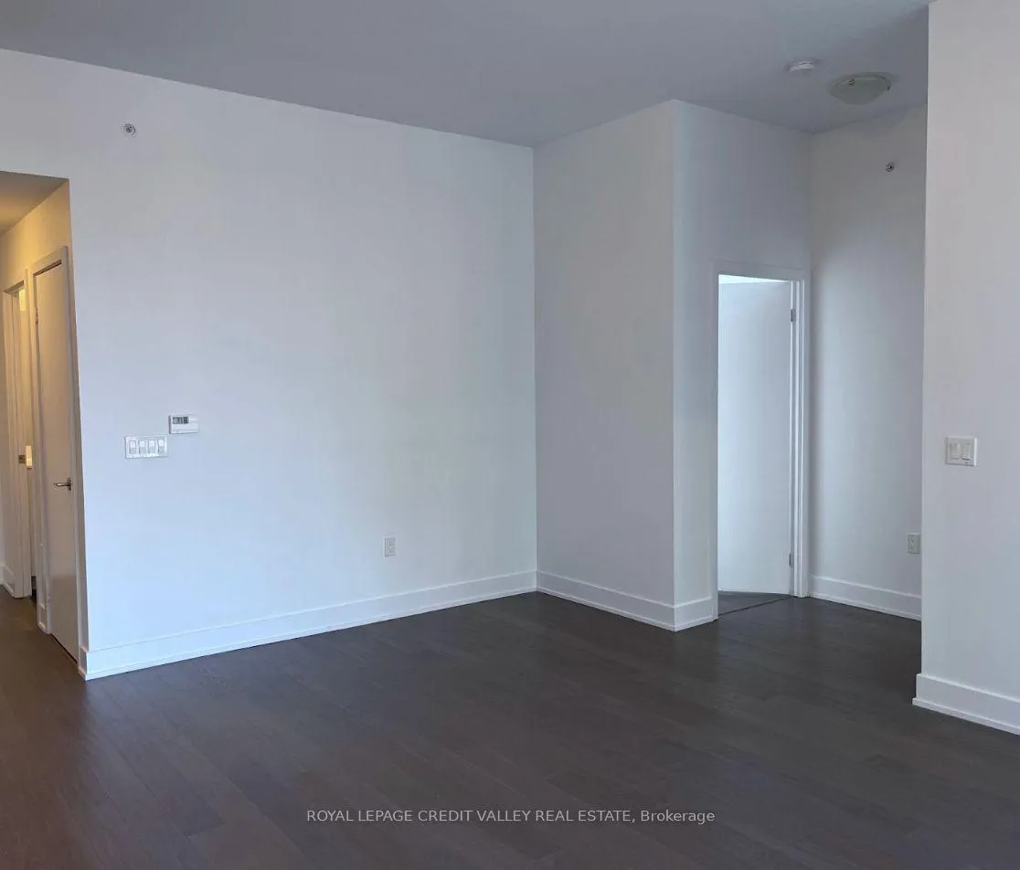 Photo 6 of Unit 1113, 30 Shore Breeze Drive, Etobicoke, Mimico — HOMEH