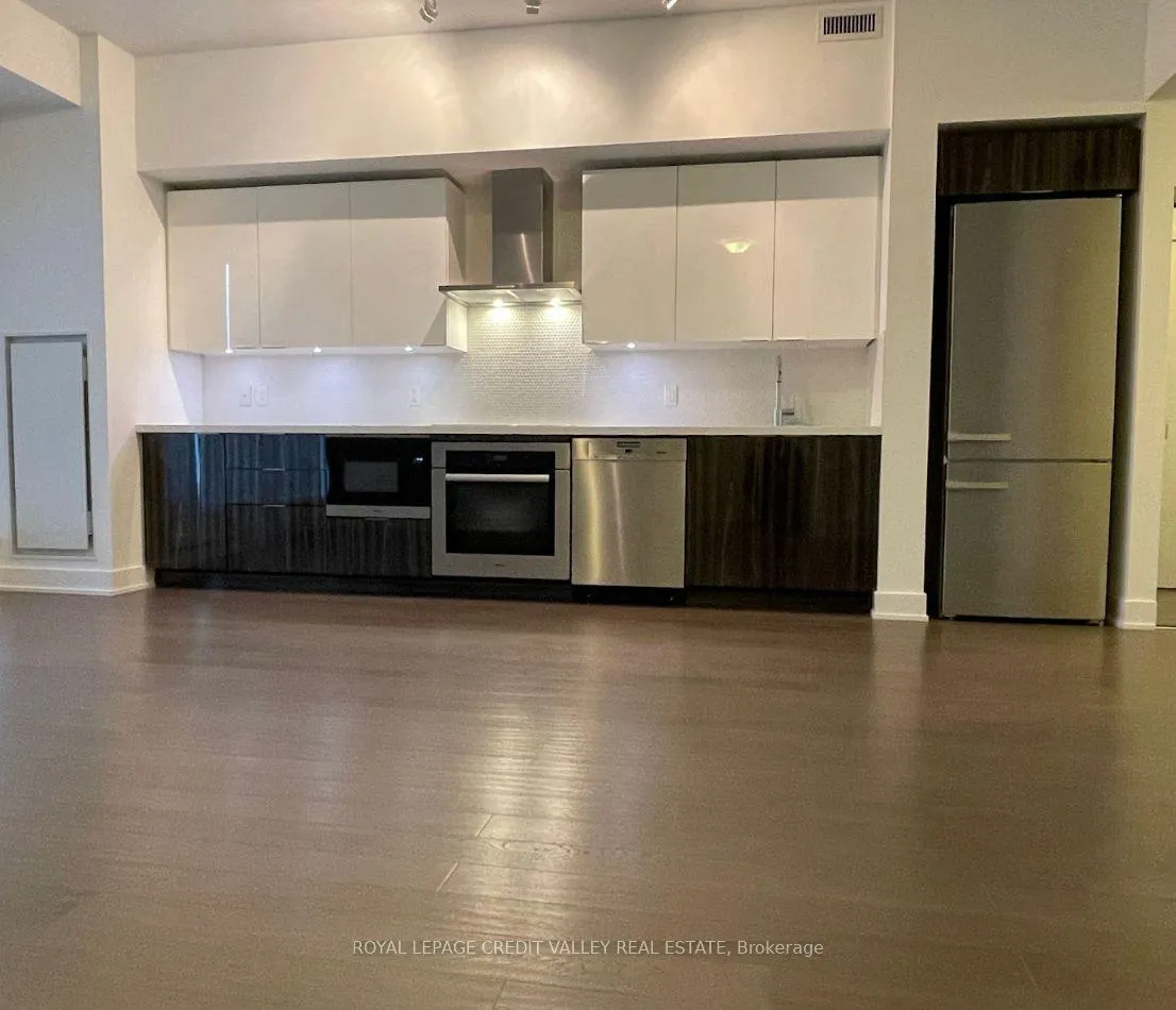 Photo 7 of Unit 1113, 30 Shore Breeze Drive, Etobicoke, Mimico — HOMEH