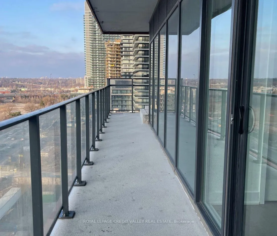 Photo 19 of Unit 1113, 30 Shore Breeze Drive, Etobicoke, Mimico — HOMEH