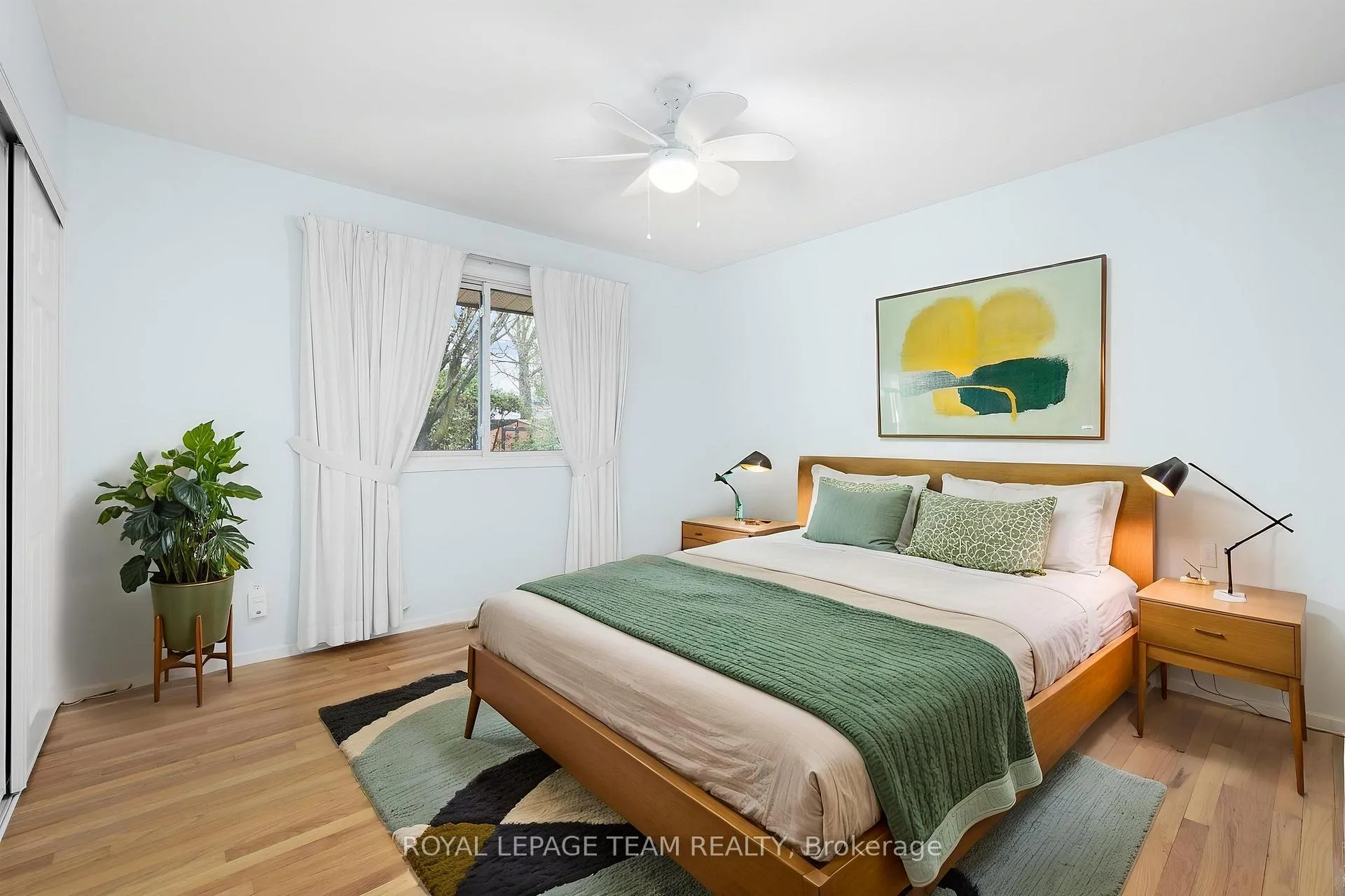 Photo 23 of 30 Elmsley Crescent, Ottawa, Arbeatha Park — HOMEH