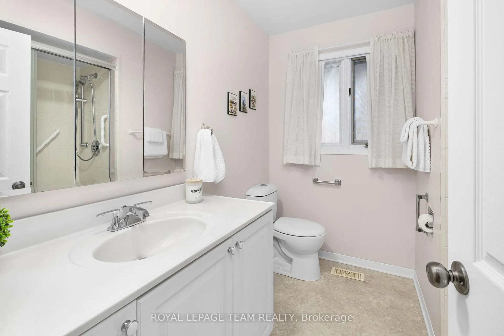 Photo 30 of 30 Elmsley Crescent, Ottawa, Arbeatha Park — HOMEH
