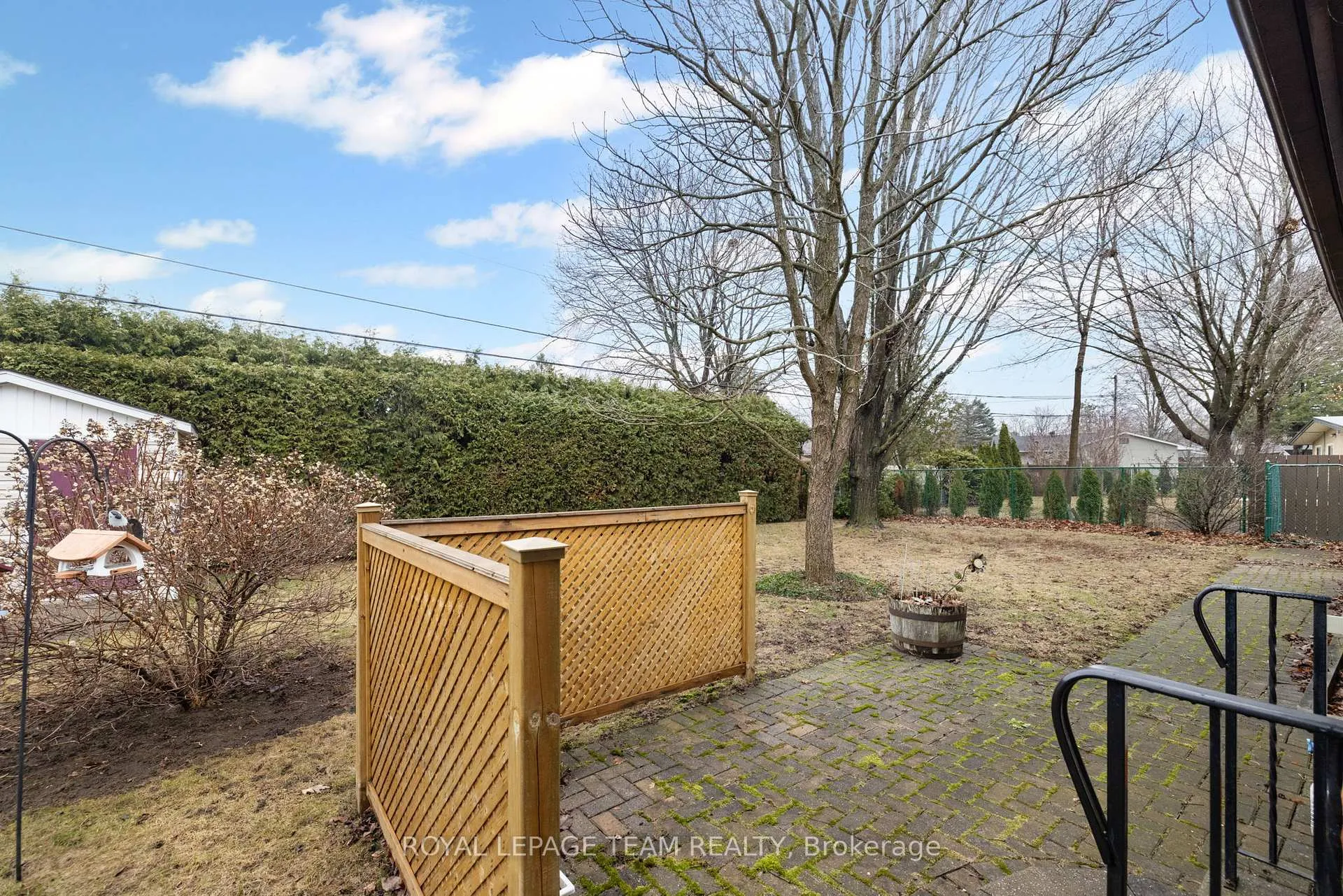Photo 40 of 30 Elmsley Crescent, Ottawa, Arbeatha Park — HOMEH