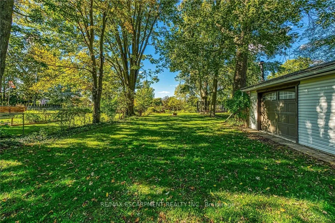Photo 30 of 1032 Pine Street, Haldimand, Dunnville — HOMEH