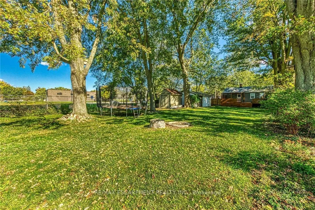 Photo 32 of 1032 Pine Street, Haldimand, Dunnville — HOMEH