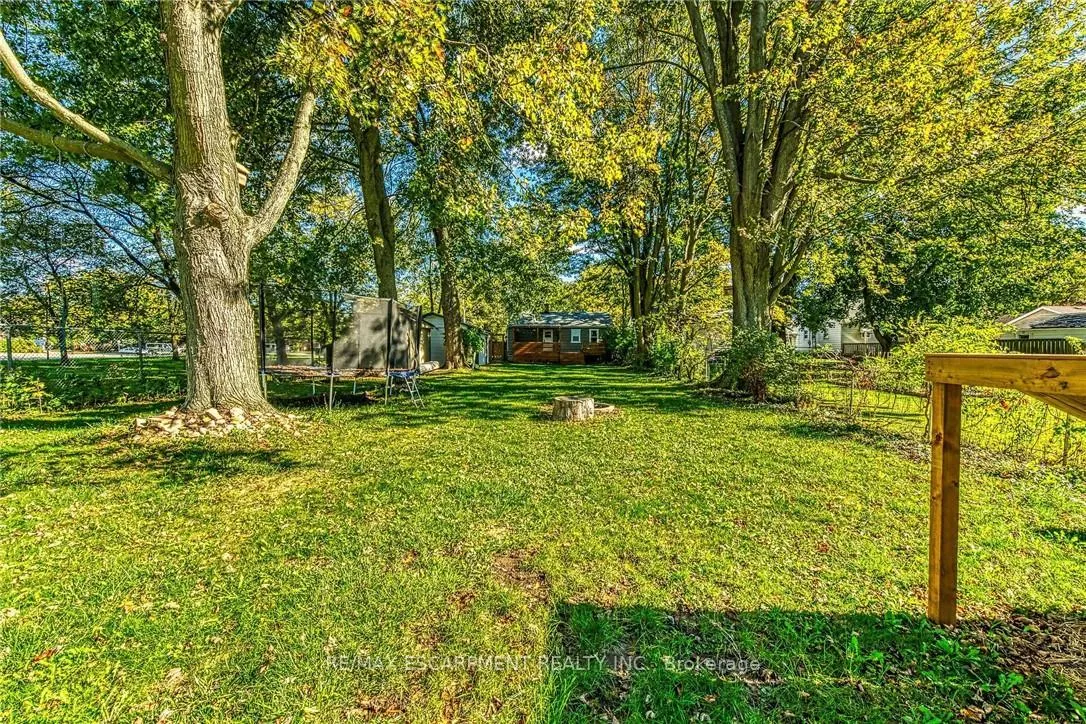 Photo 33 of 1032 Pine Street, Haldimand, Dunnville — HOMEH