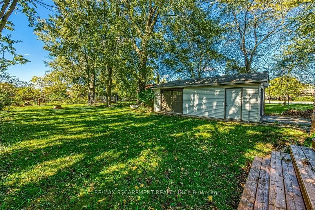 Photo 35 of 1032 Pine Street, Haldimand, Dunnville — HOMEH