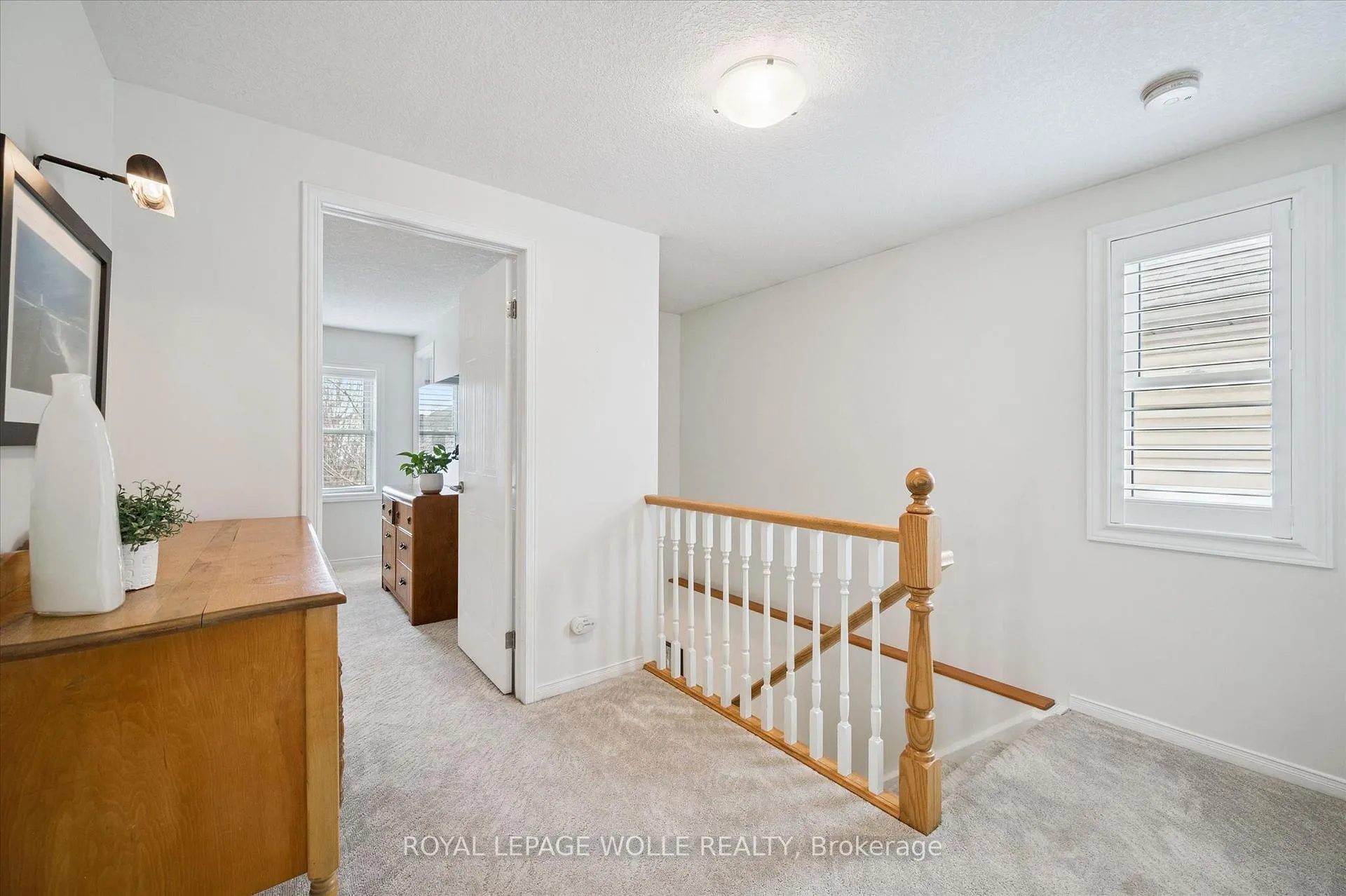 Photo 19 of 458 Citadel Court, Waterloo — HOMEH