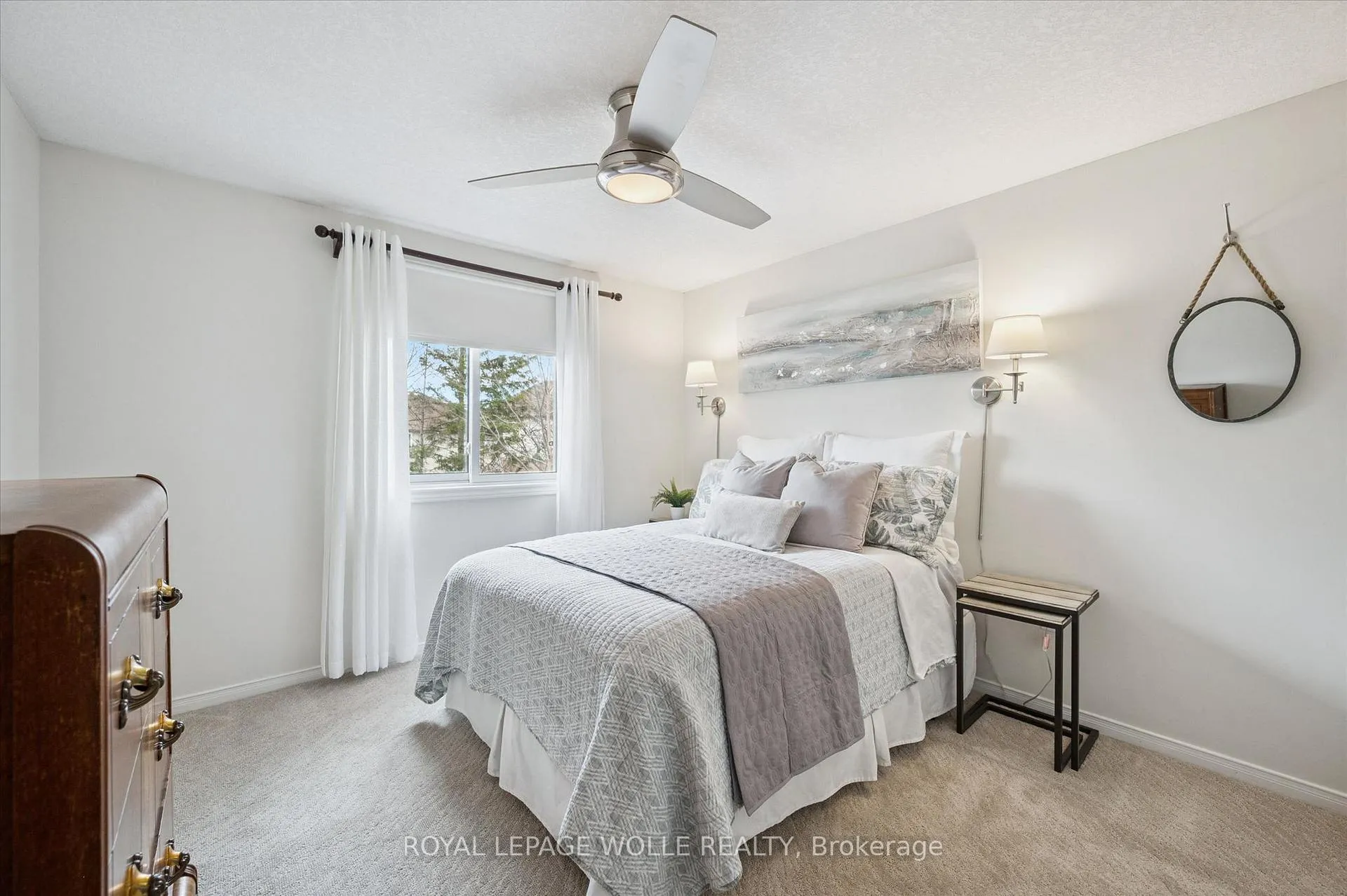 Photo 22 of 458 Citadel Court, Waterloo — HOMEH