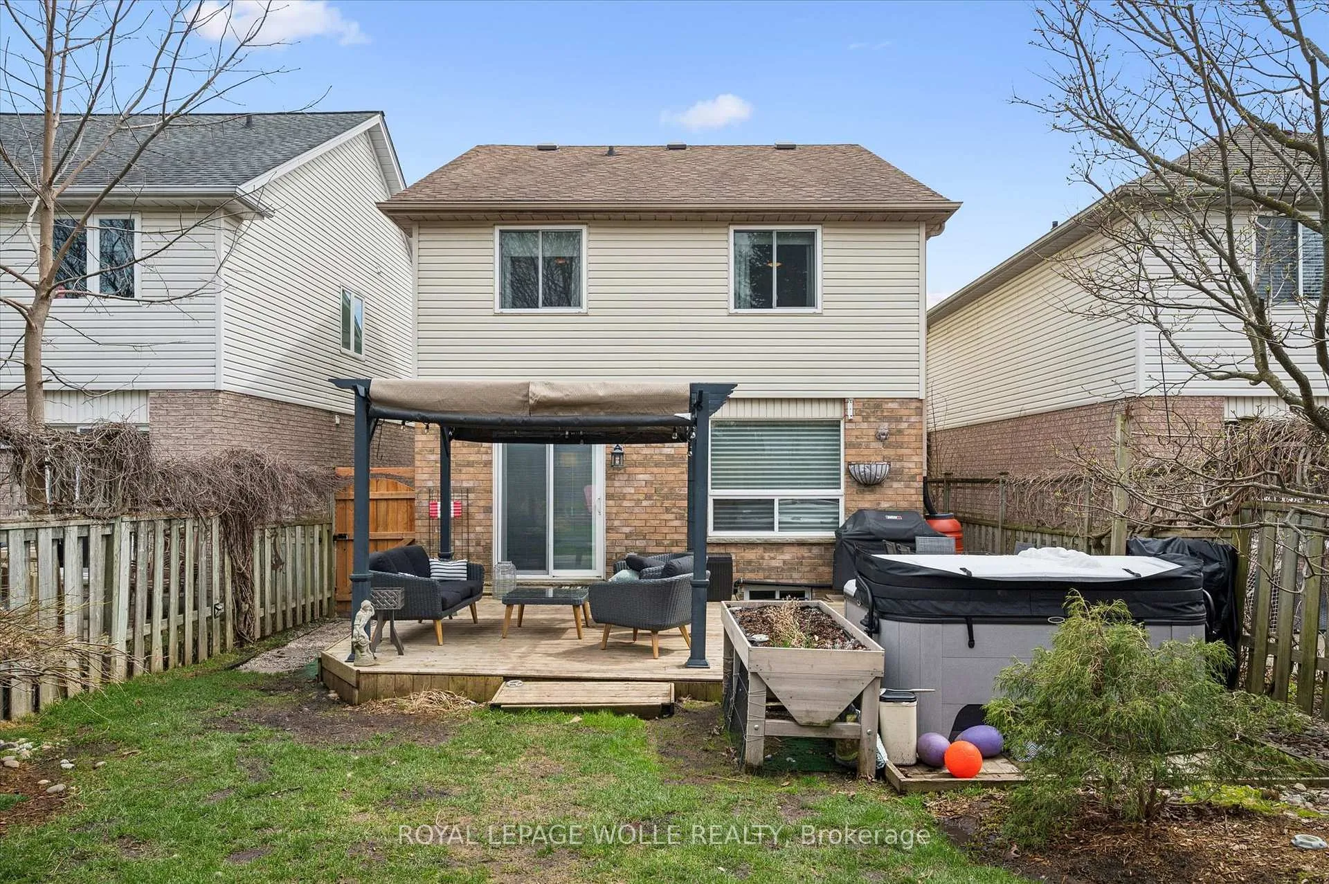 Photo 41 of 458 Citadel Court, Waterloo — HOMEH