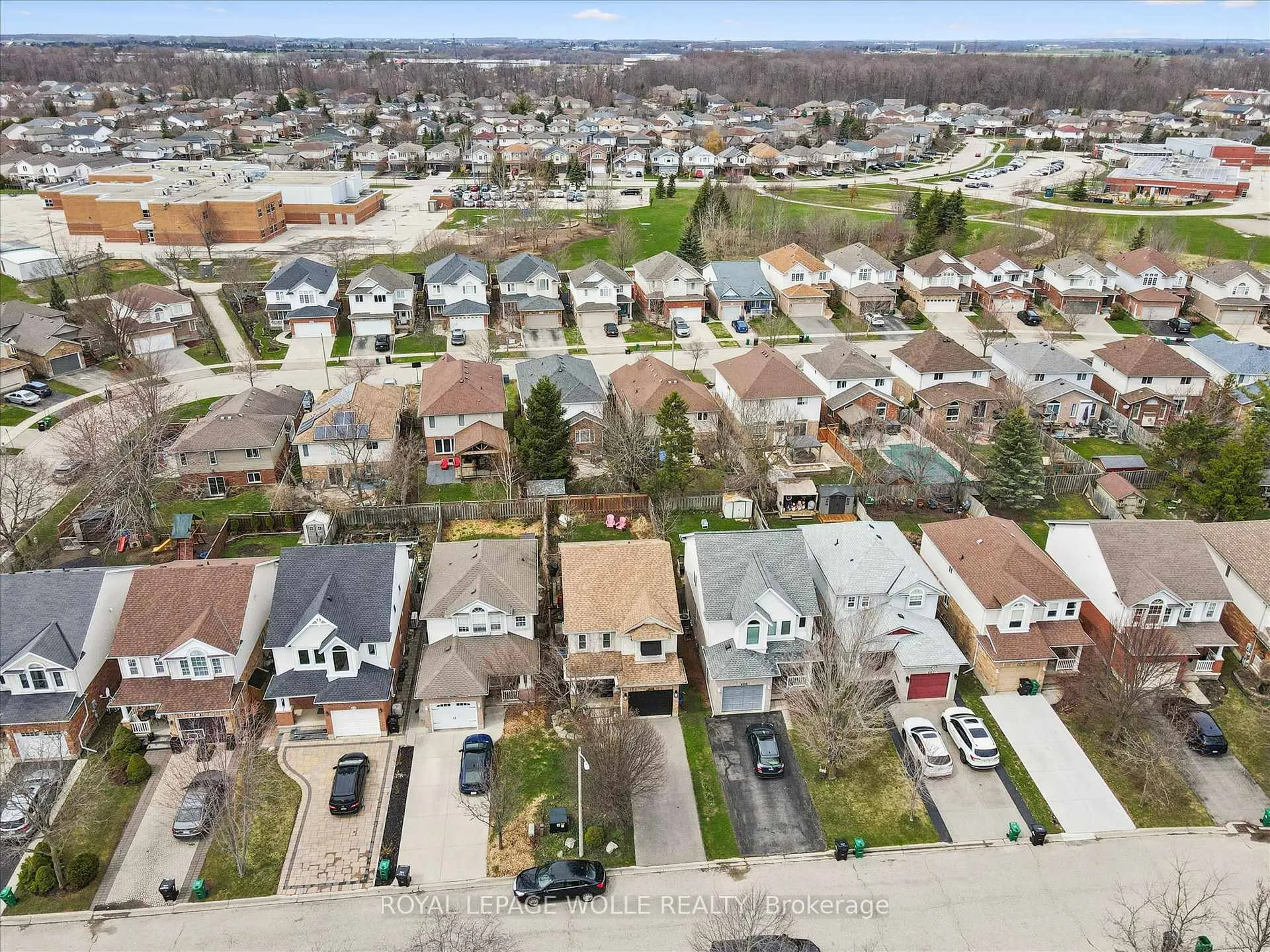 Photo 45 of 458 Citadel Court, Waterloo — HOMEH