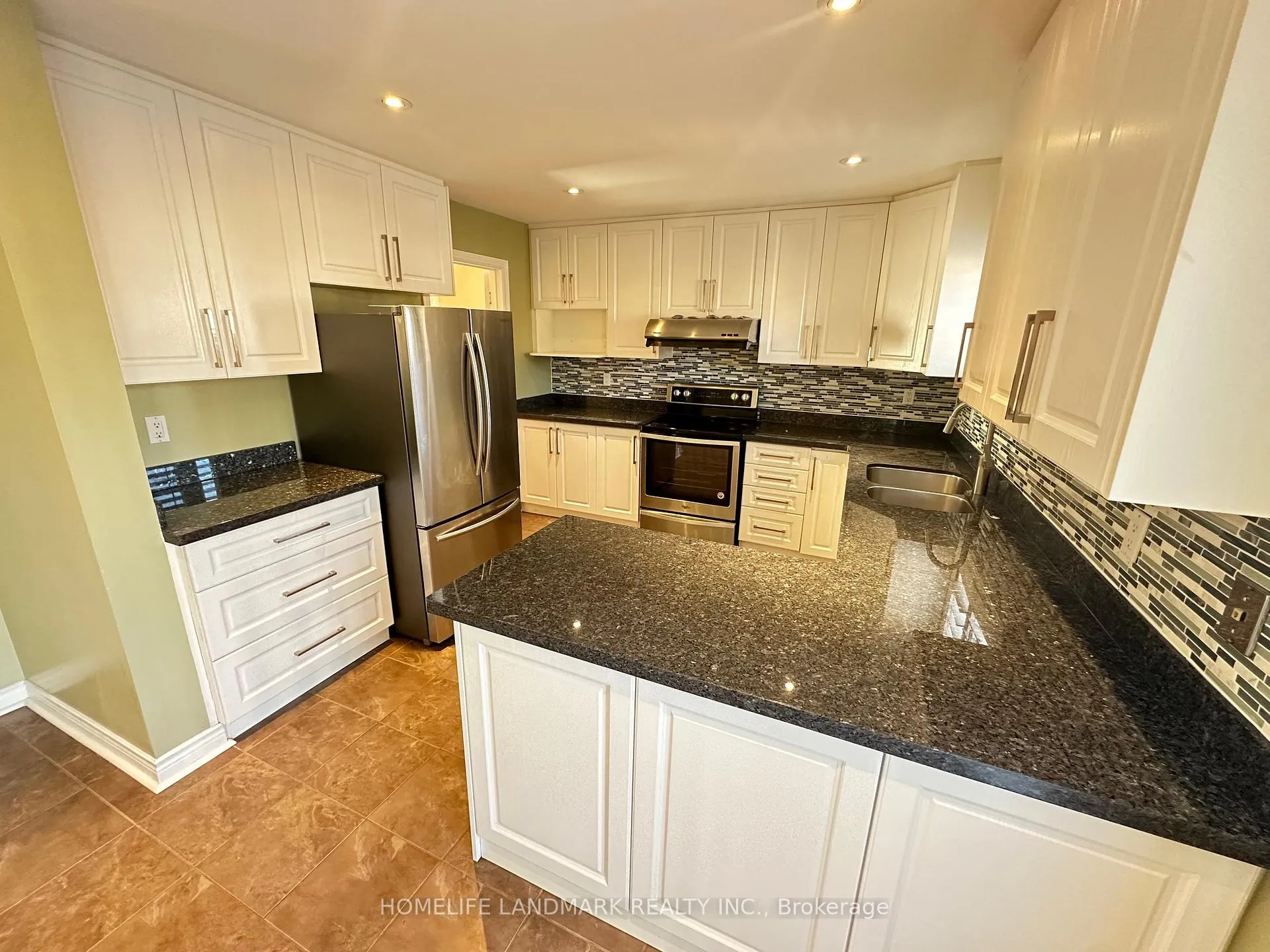Photo 8 of 81 Bradgate Drive, Markham, Thornlea — HOMEH