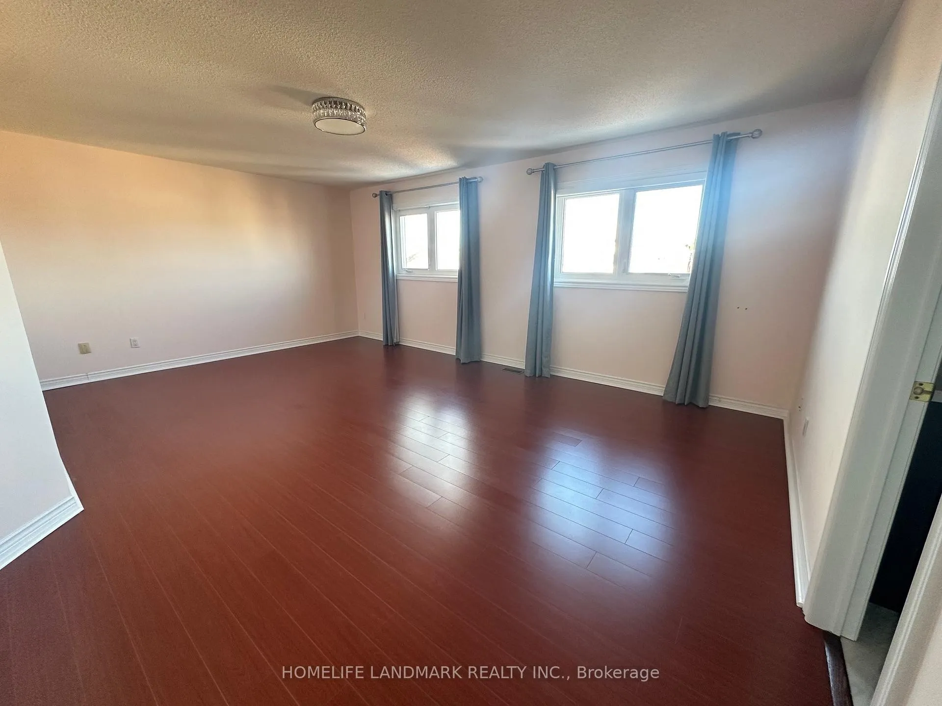 Photo 10 of 81 Bradgate Drive, Markham, Thornlea — HOMEH