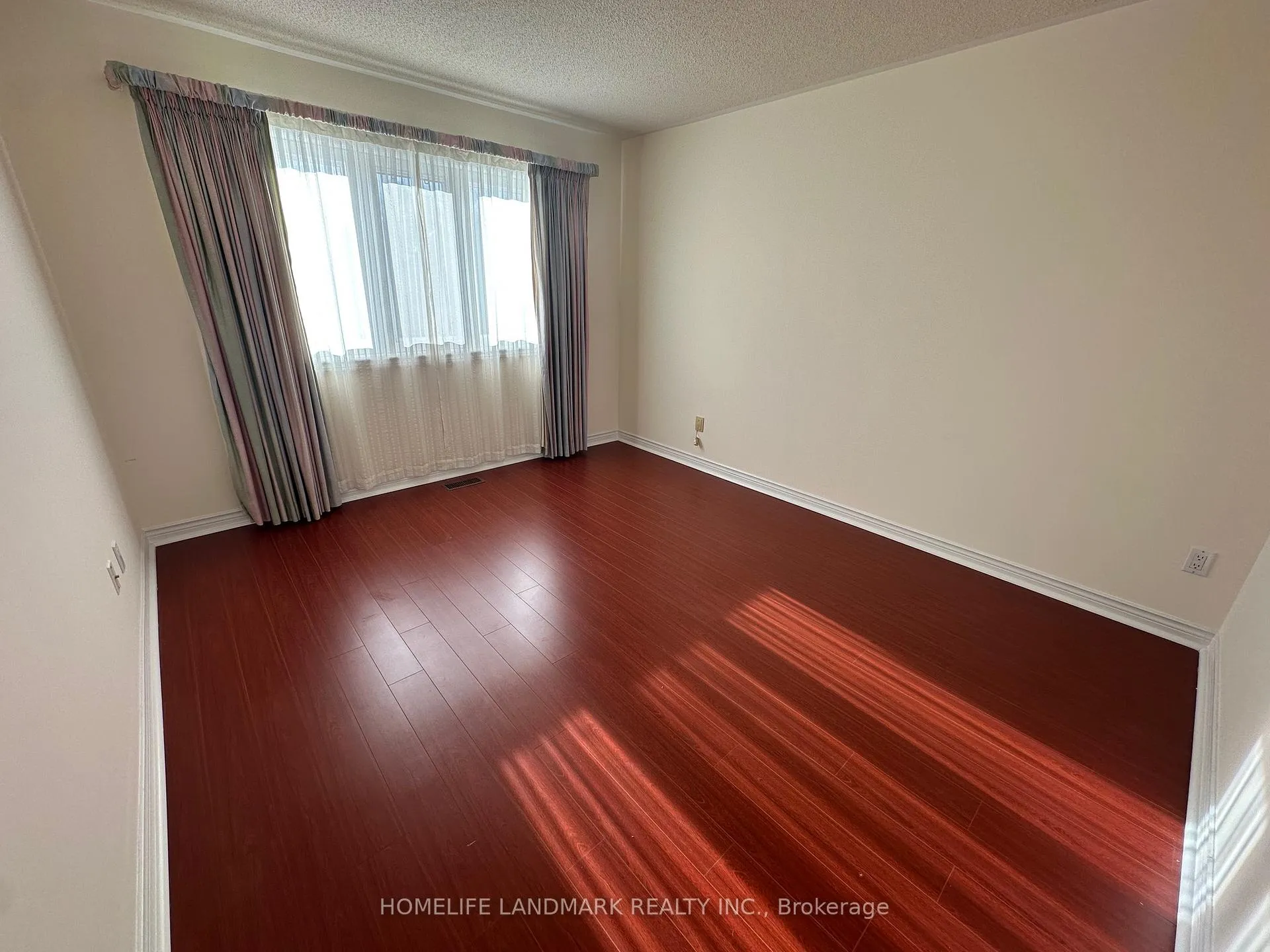 Photo 15 of 81 Bradgate Drive, Markham, Thornlea — HOMEH