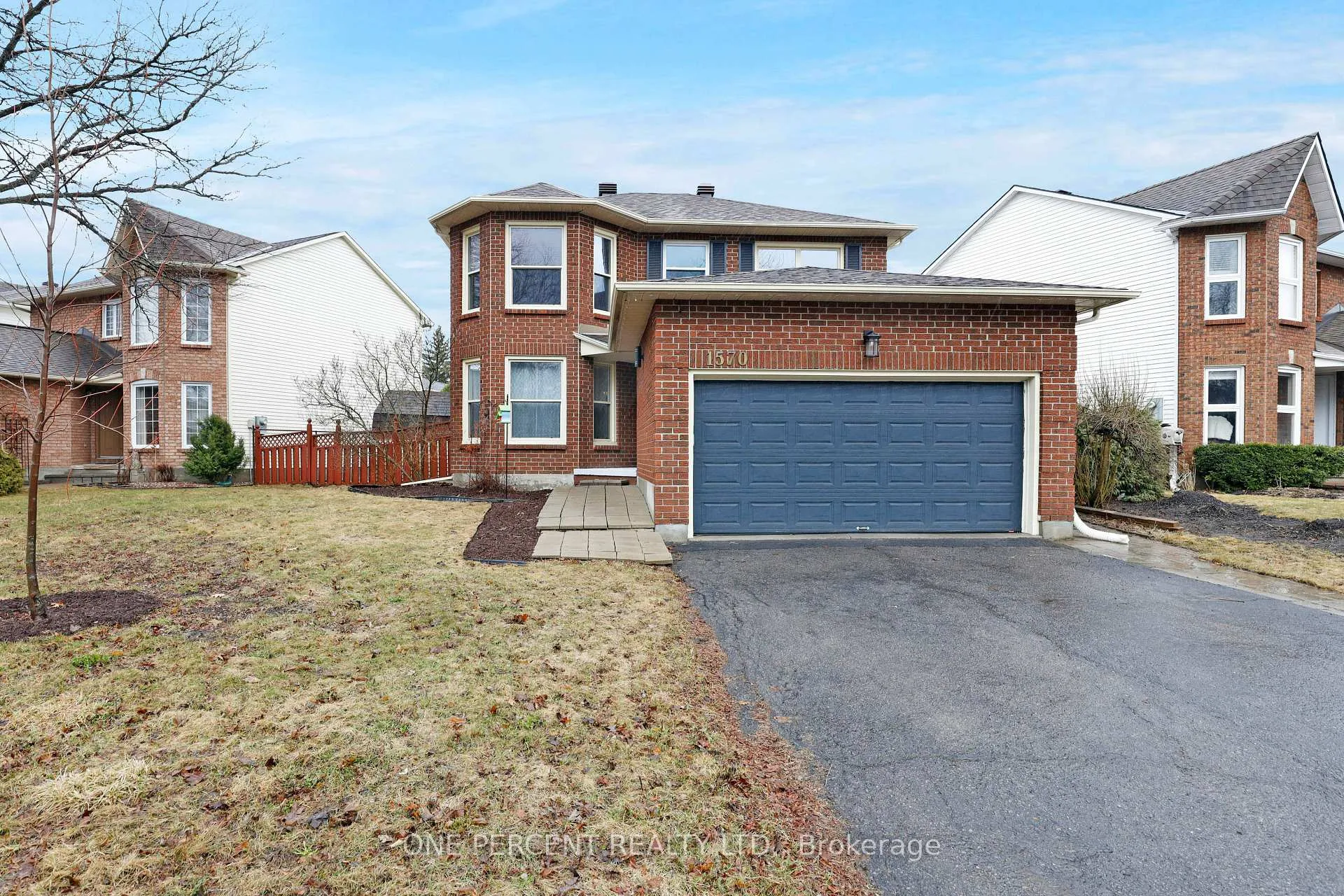 Photo 2 of 1570 Champneuf Drive, Ottawa, Chateauneuf — HOMEH