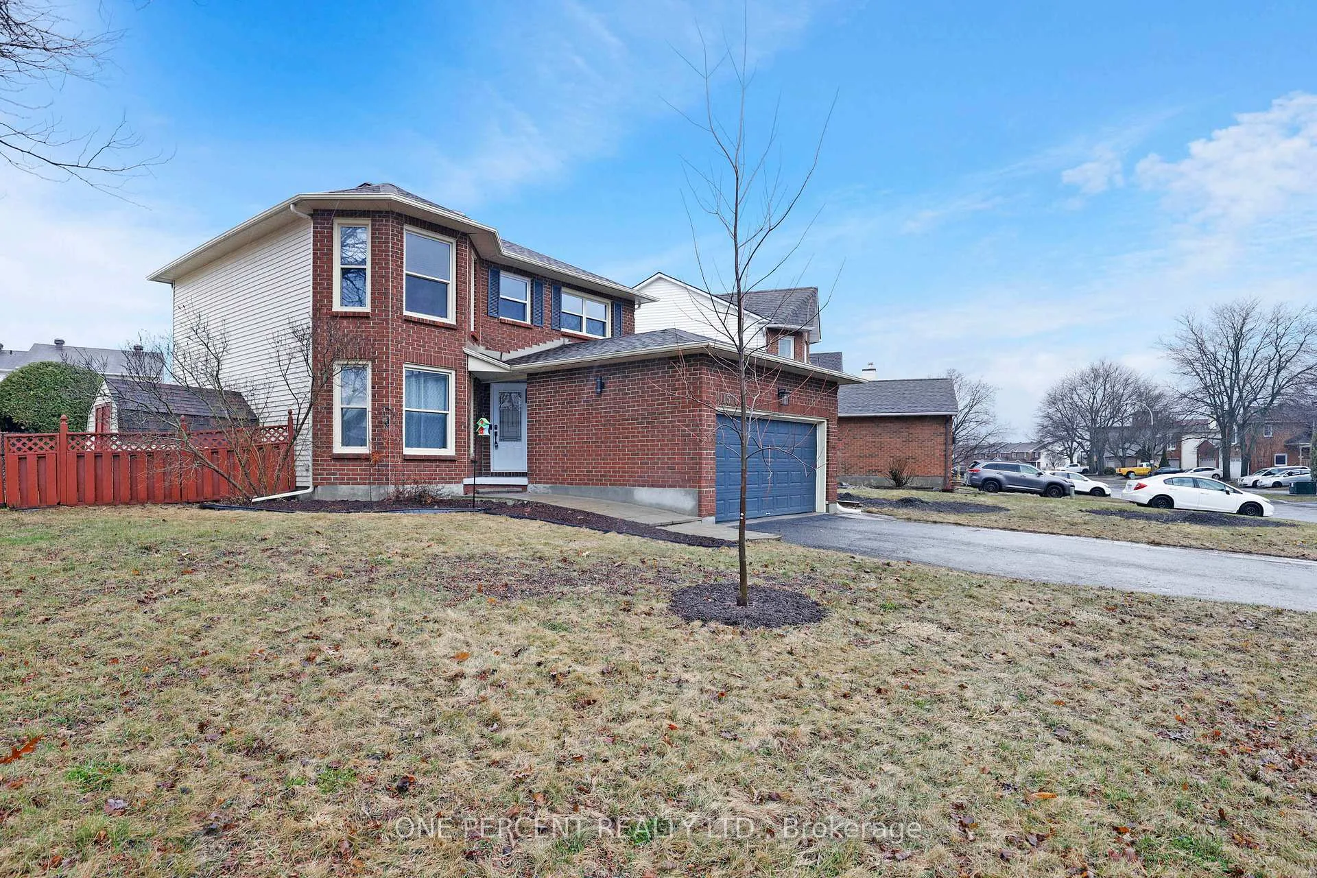 Photo 3 of 1570 Champneuf Drive, Ottawa, Chateauneuf — HOMEH