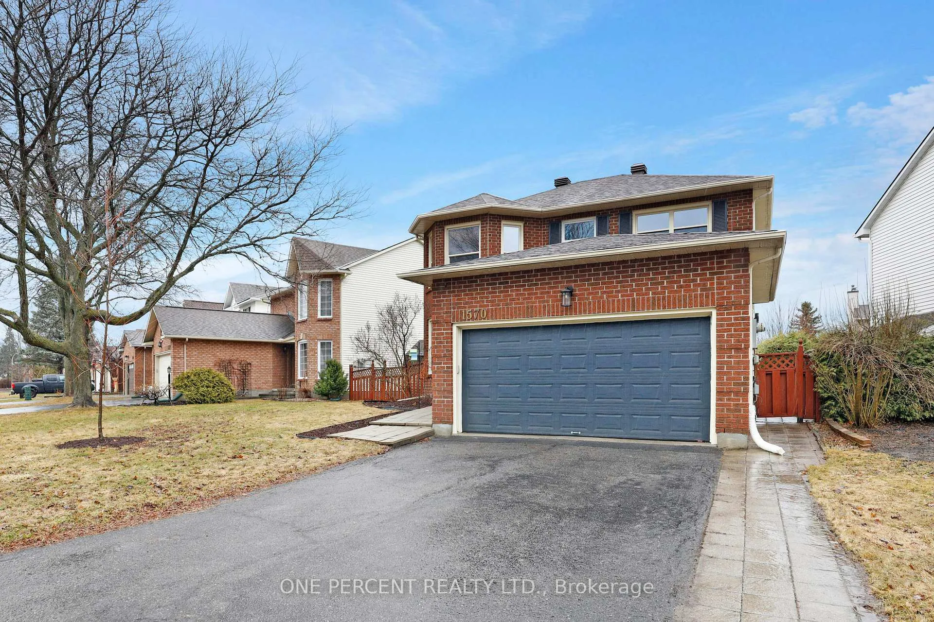 Photo 4 of 1570 Champneuf Drive, Ottawa, Chateauneuf — HOMEH
