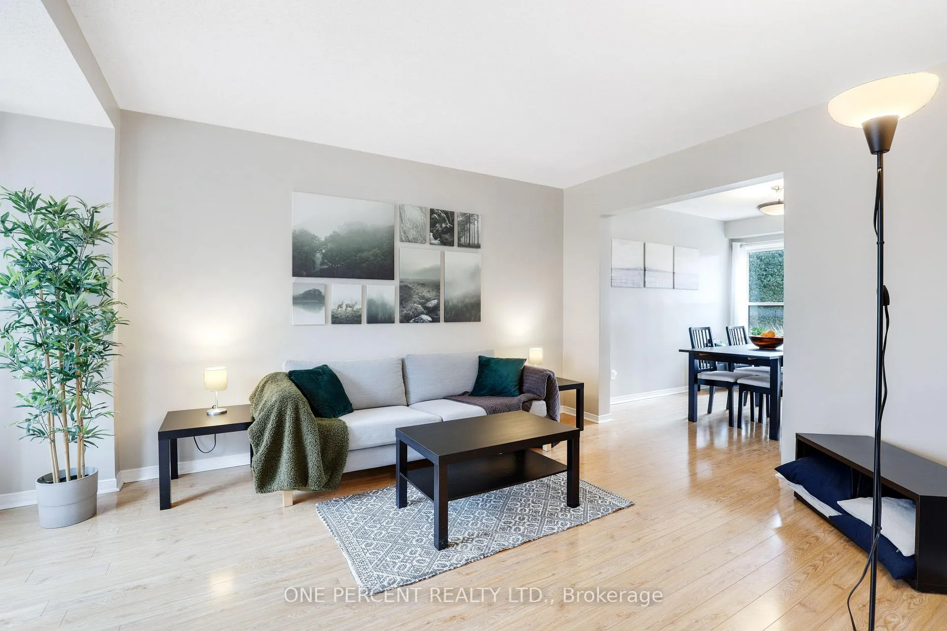 Photo 8 of 1570 Champneuf Drive, Ottawa, Chateauneuf — HOMEH