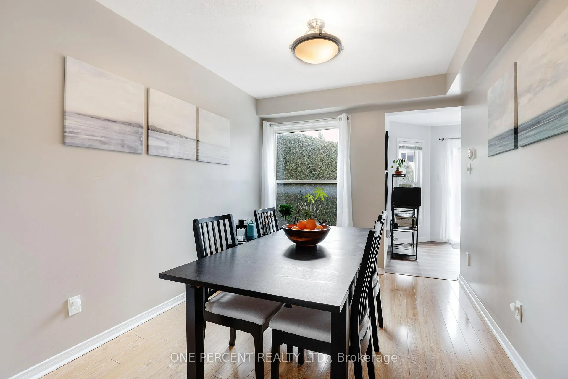 Photo 12 of 1570 Champneuf Drive, Ottawa, Chateauneuf — HOMEH