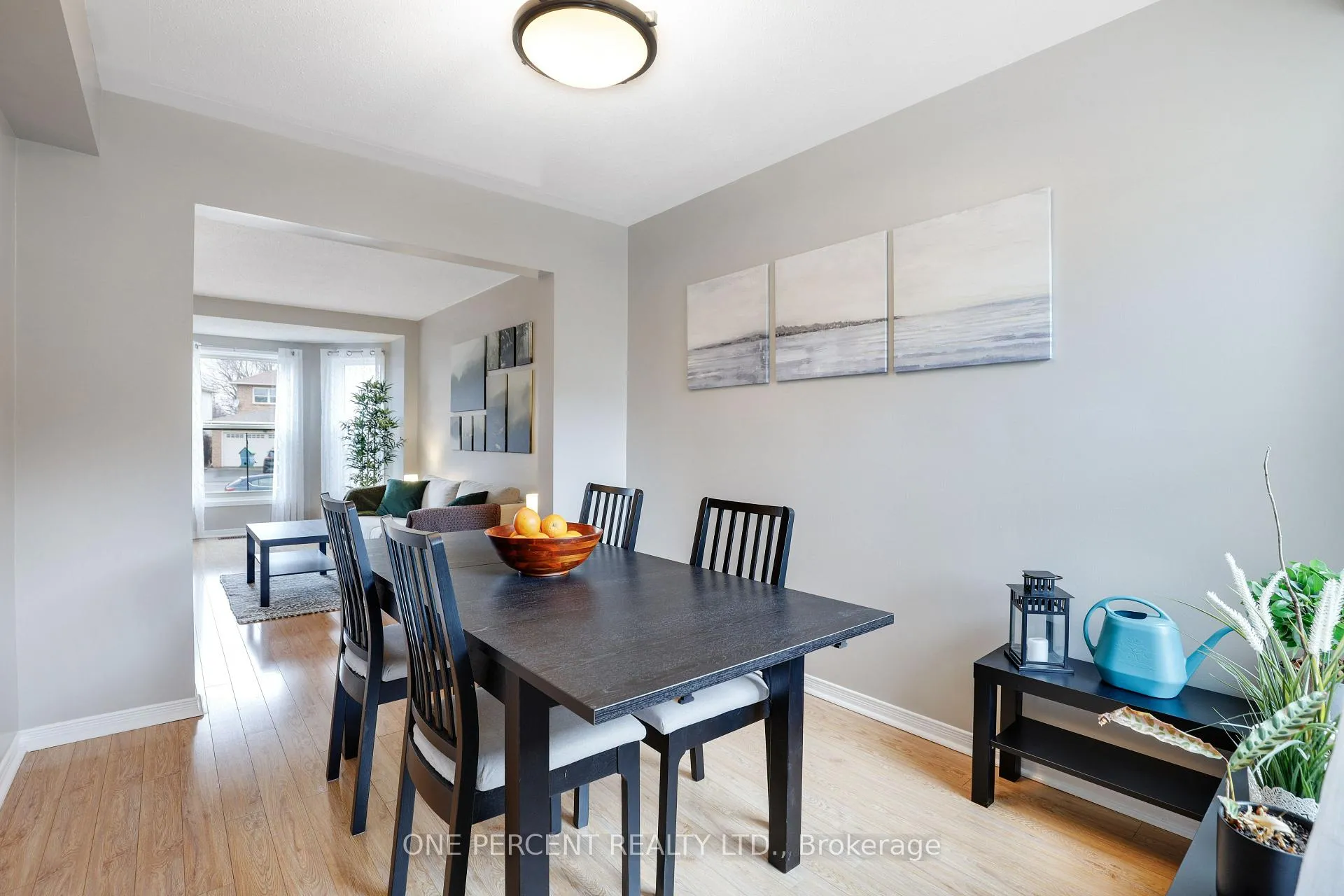 Photo 14 of 1570 Champneuf Drive, Ottawa, Chateauneuf — HOMEH