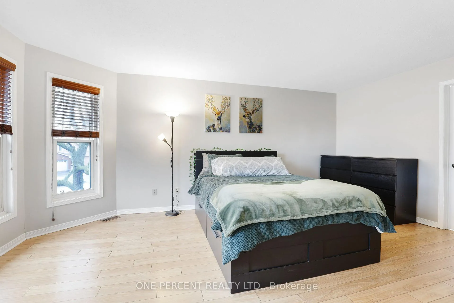 Photo 25 of 1570 Champneuf Drive, Ottawa, Chateauneuf — HOMEH