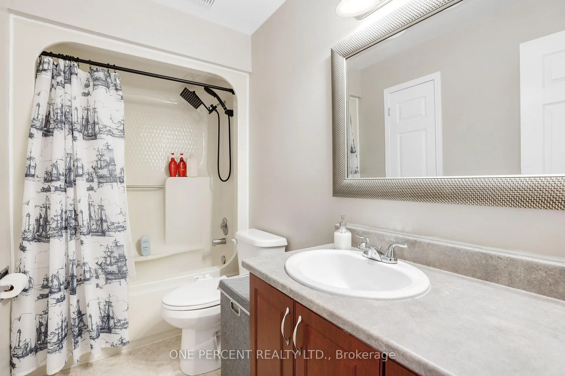 Photo 31 of 1570 Champneuf Drive, Ottawa, Chateauneuf — HOMEH