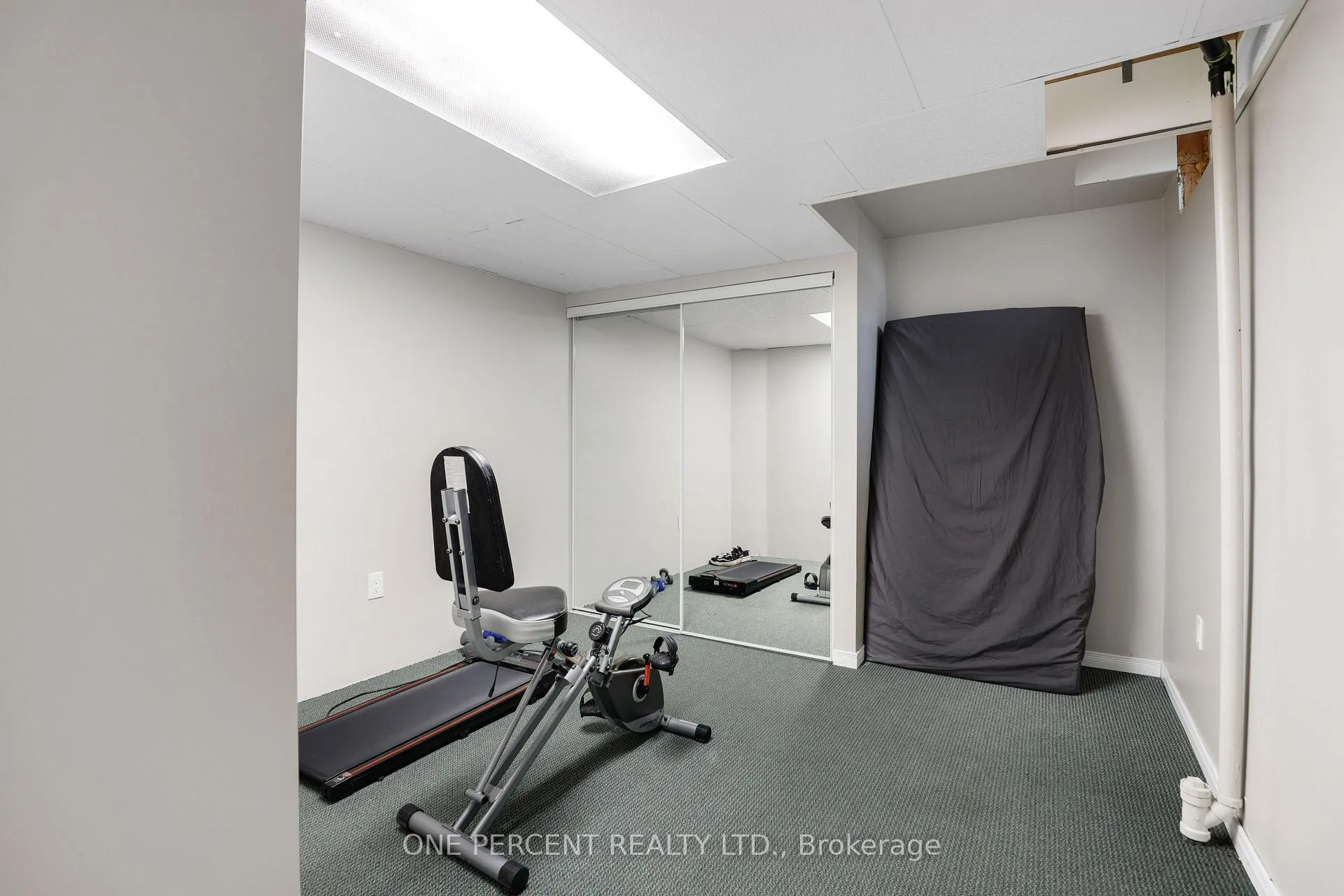 Photo 33 of 1570 Champneuf Drive, Ottawa, Chateauneuf — HOMEH