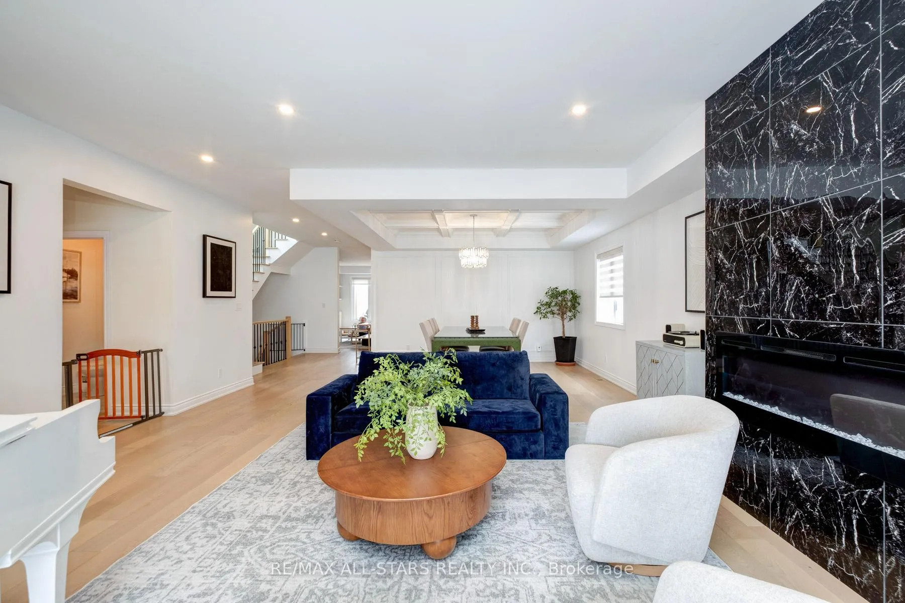 Photo 14 of 51 Elder Avenue, Etobicoke, Long Branch — HOMEH