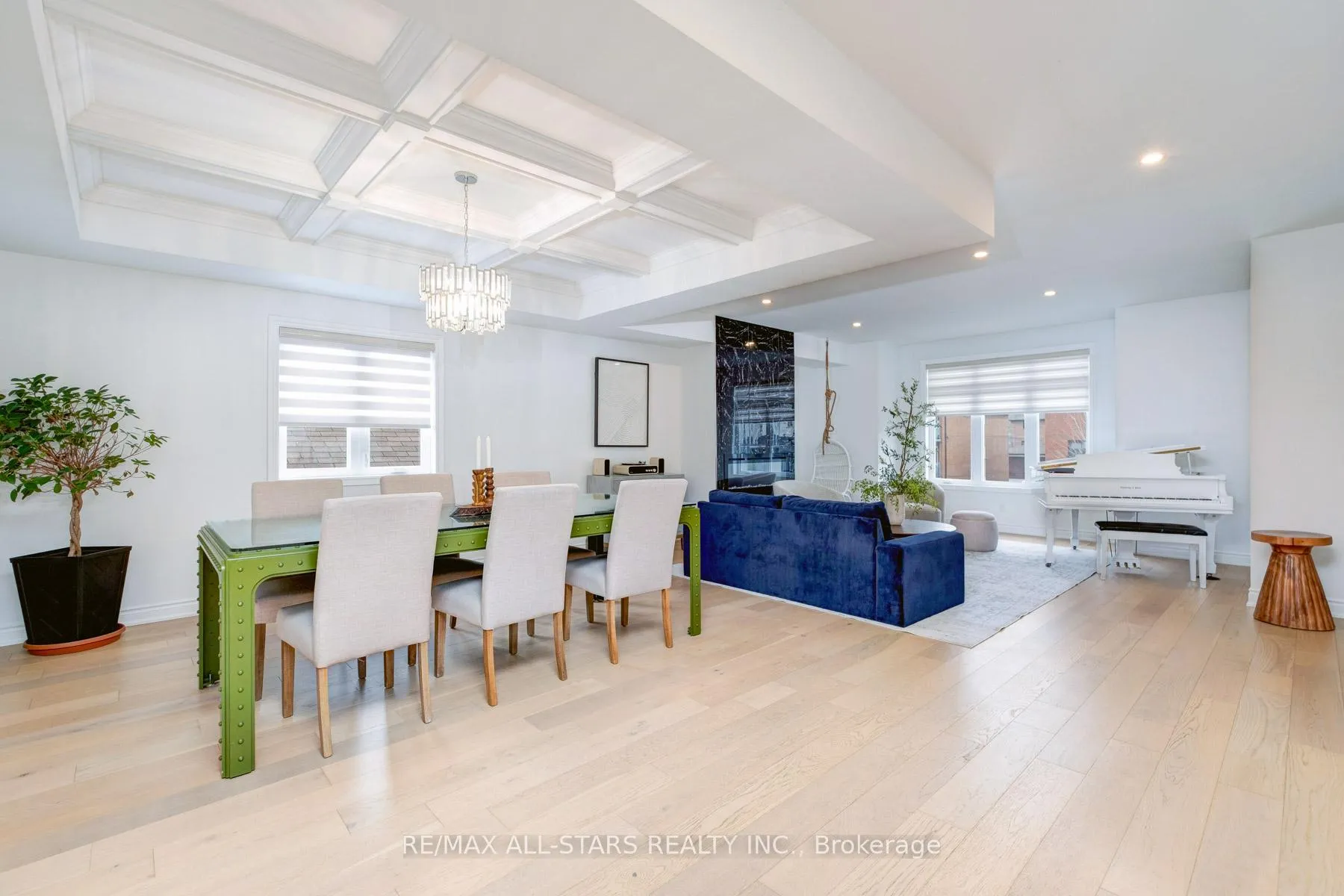 Photo 17 of 51 Elder Avenue, Etobicoke, Long Branch — HOMEH